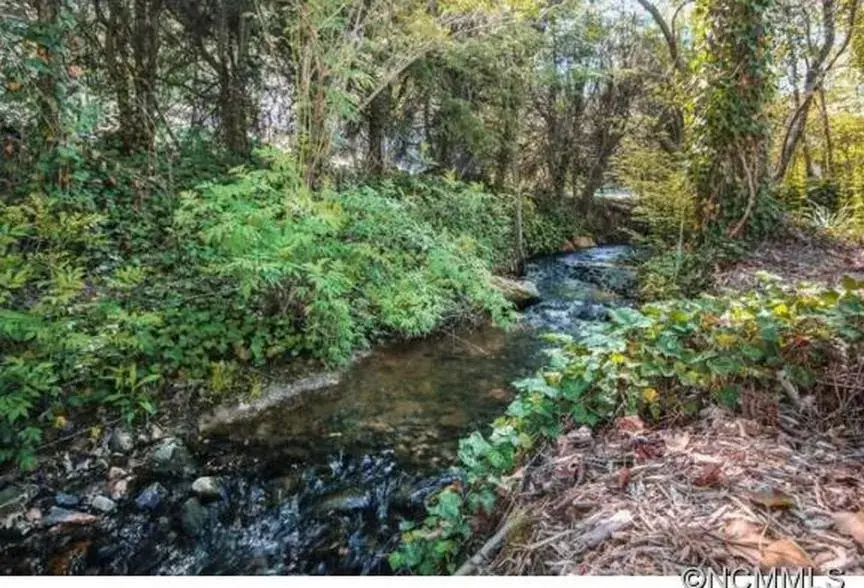 Natural Landscape in Brookside Mountain Mist Inn