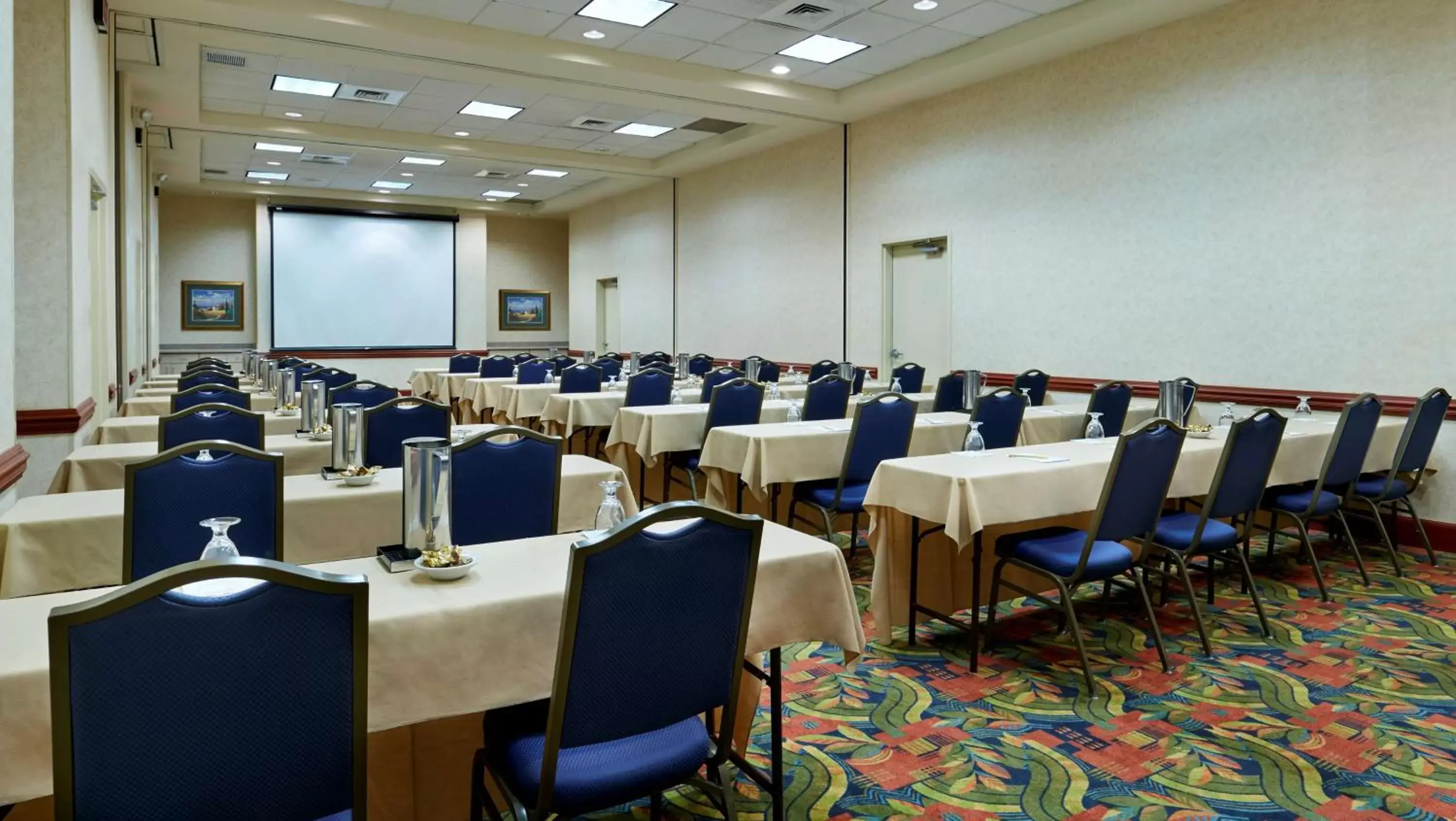 Meeting/conference room in Hilton Garden Inn Charlotte Uptown
