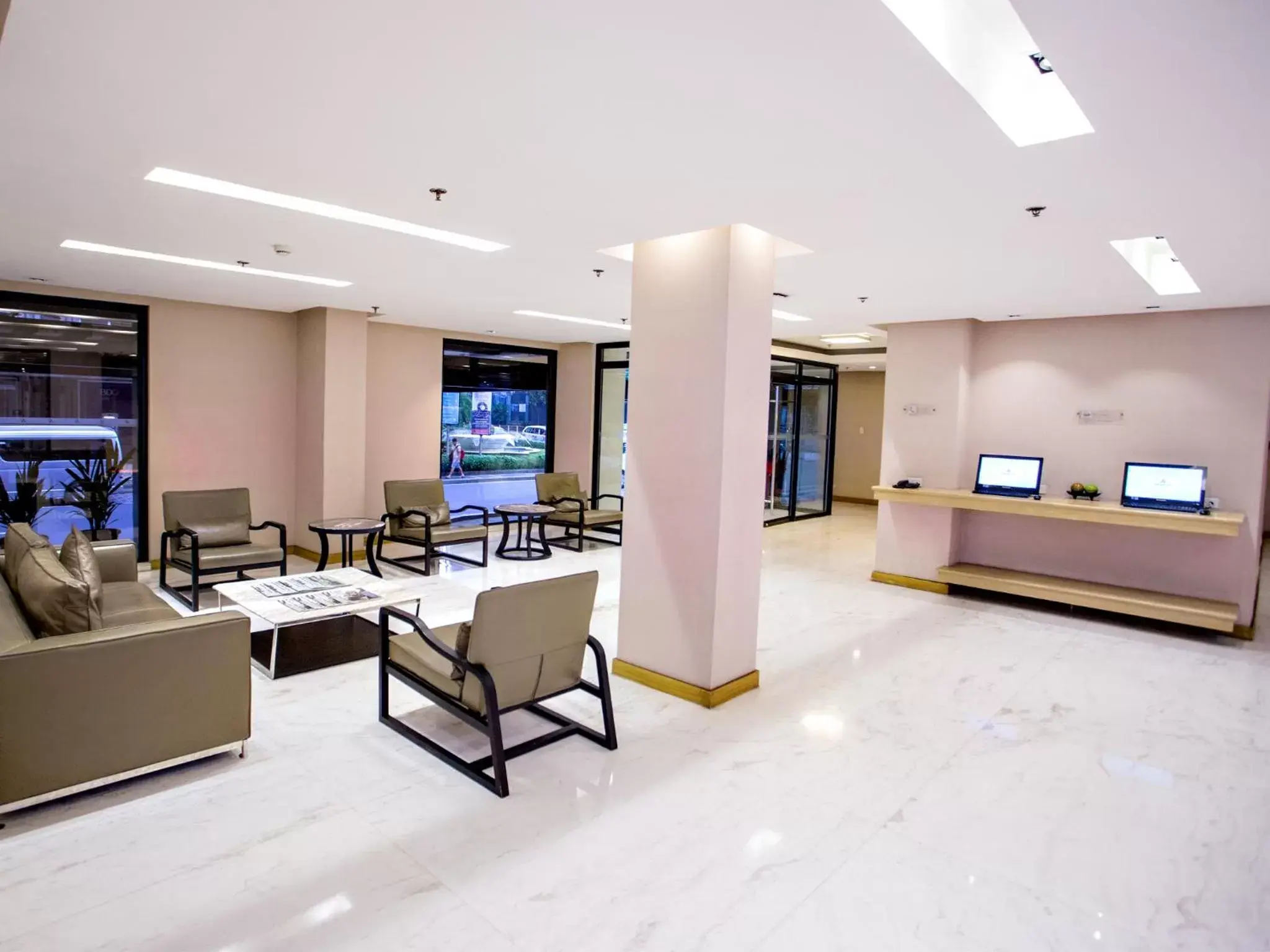 Lobby or reception in Jinjiang Inn - Ortigas