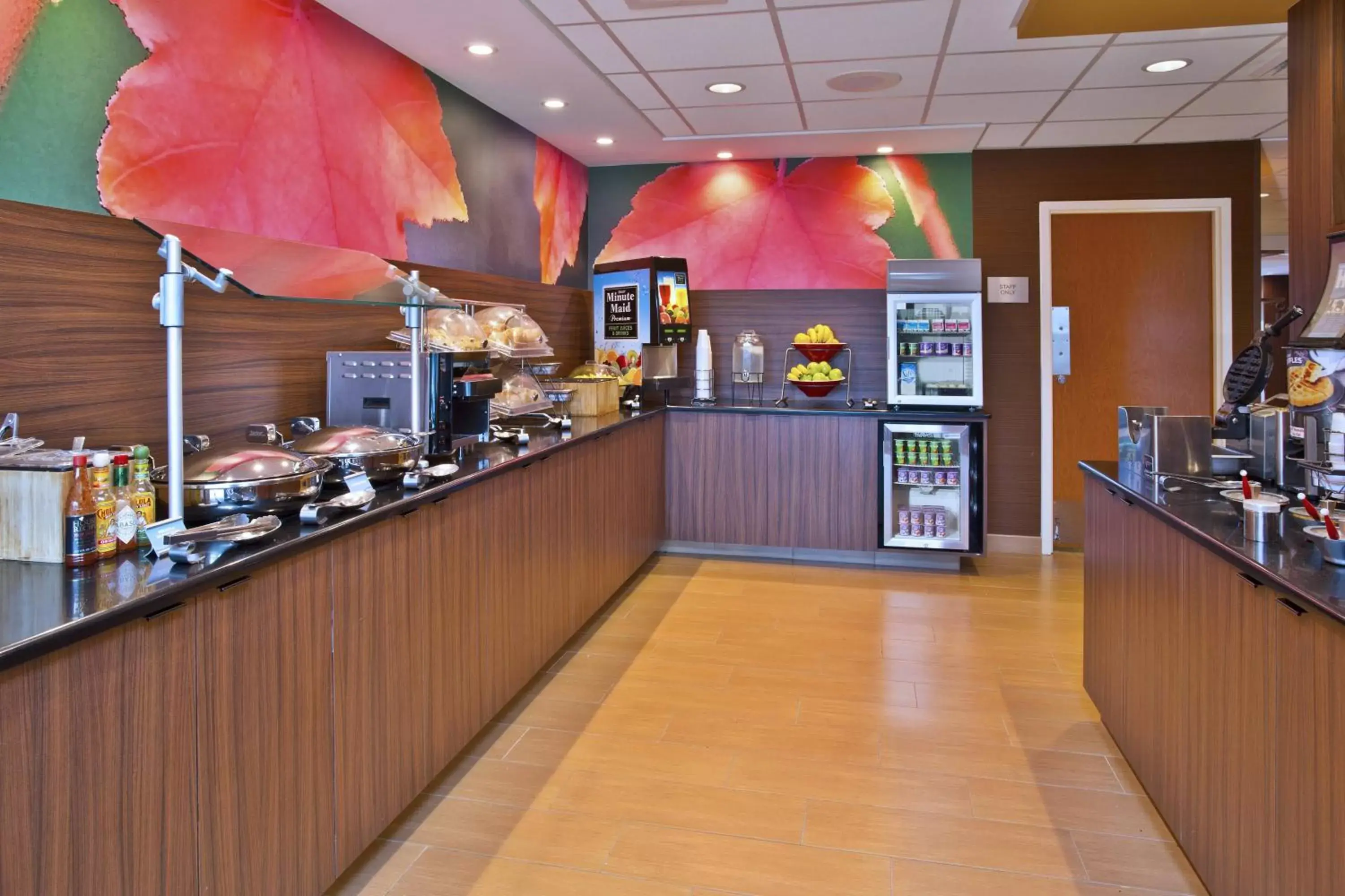 Breakfast, Restaurant/Places to Eat in Fairfield Inn & Suites by Marriott Madison West/Middleton