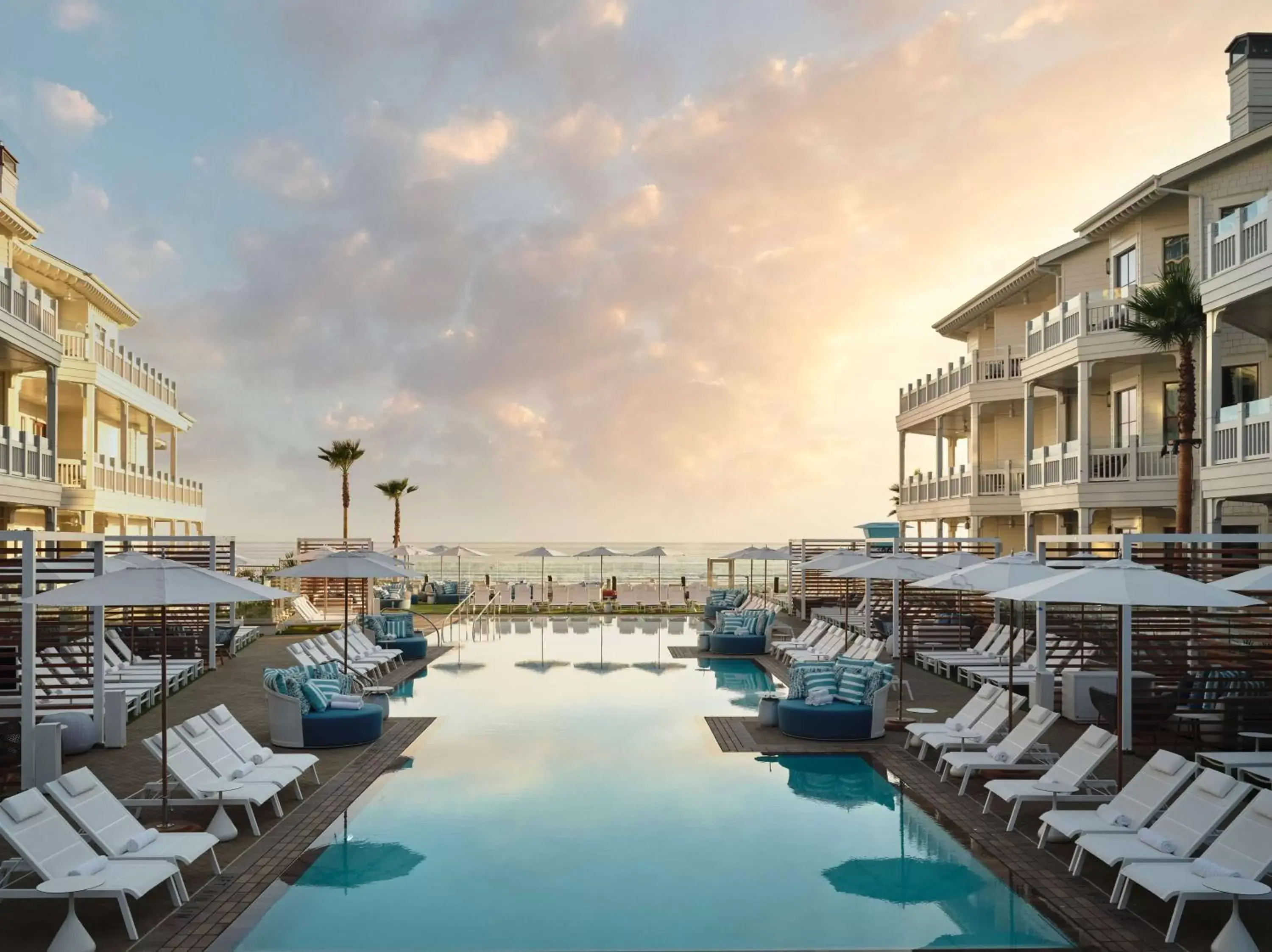 Pool view, Swimming Pool in Hotel del Coronado, Curio Collection by Hilton