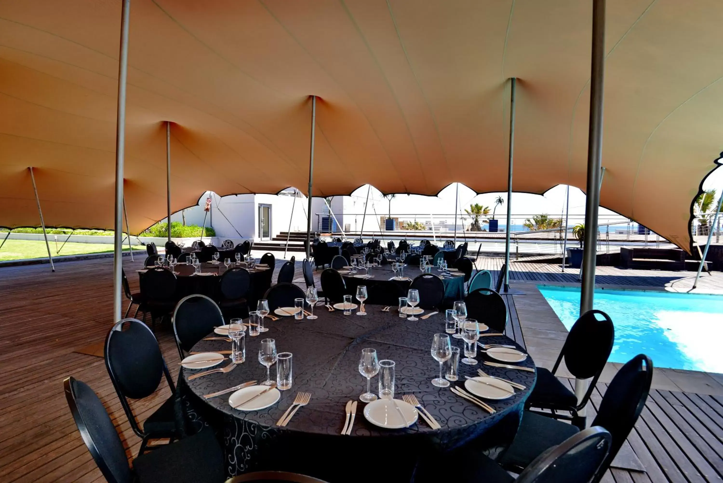 Dining area, Restaurant/Places to Eat in Lagoon Beach Hotel & Spa