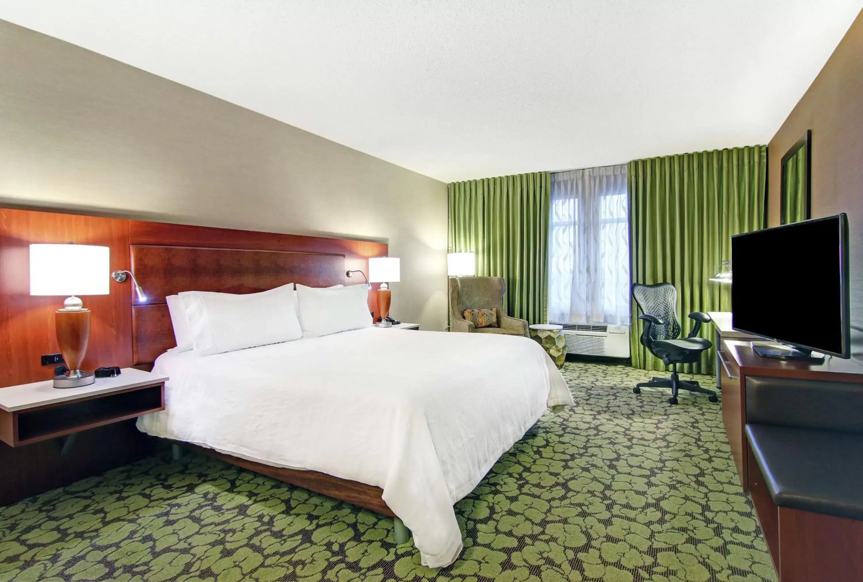 Bed in Hilton Garden Inn Toronto/Markham