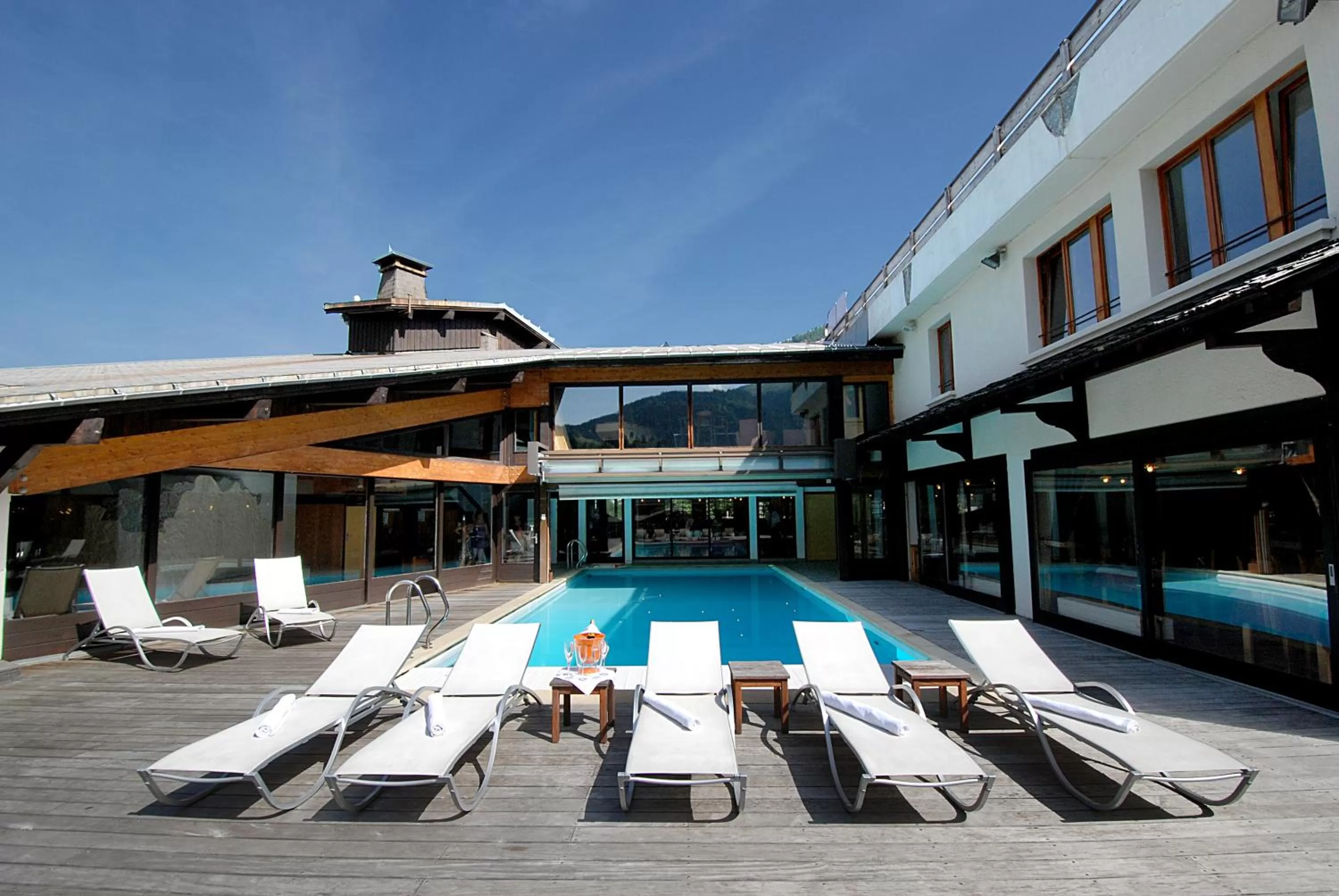 Swimming pool in Hotel le Petit Dru
