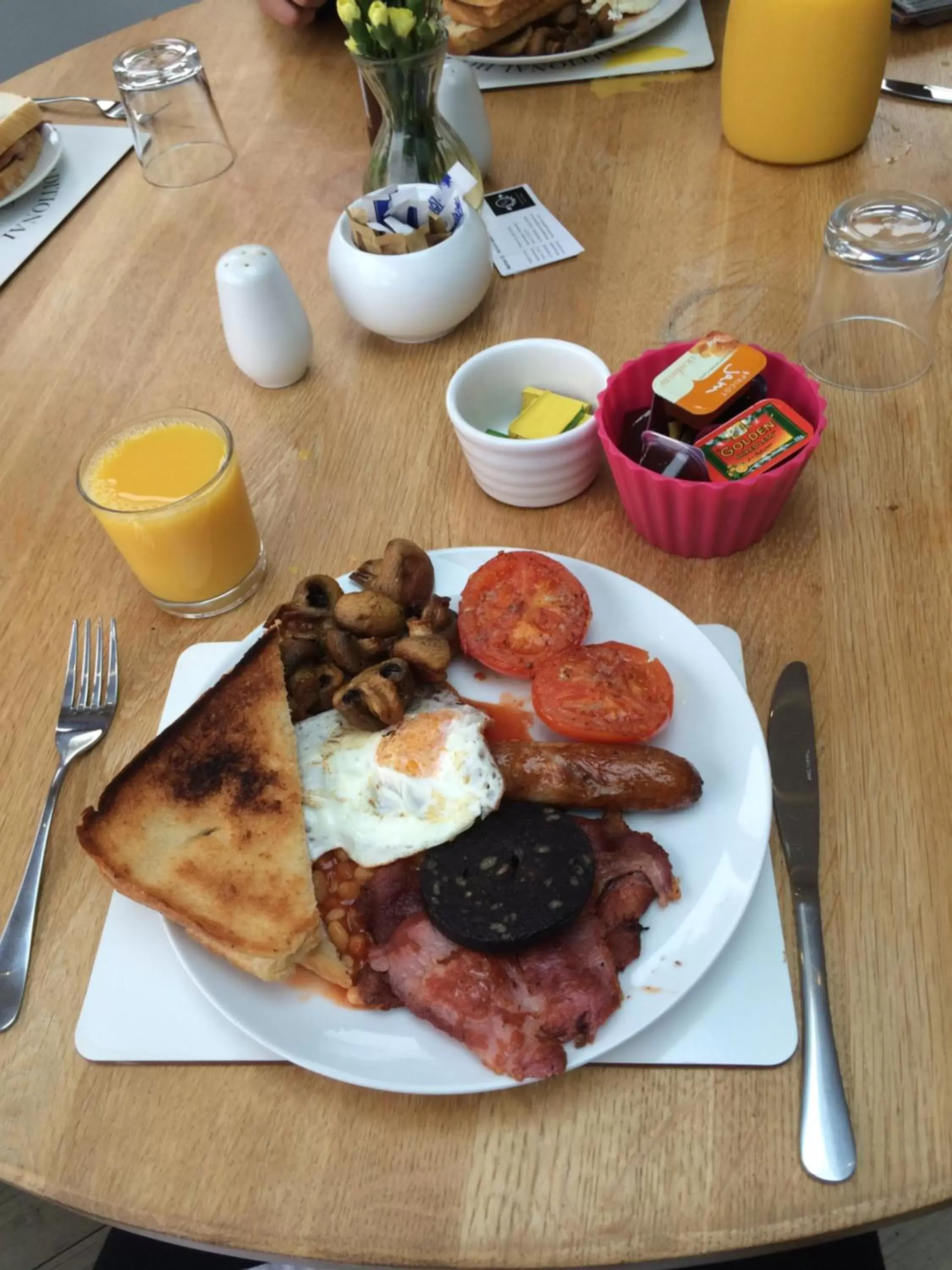 English/Irish breakfast in Barton Gate Farm B&B