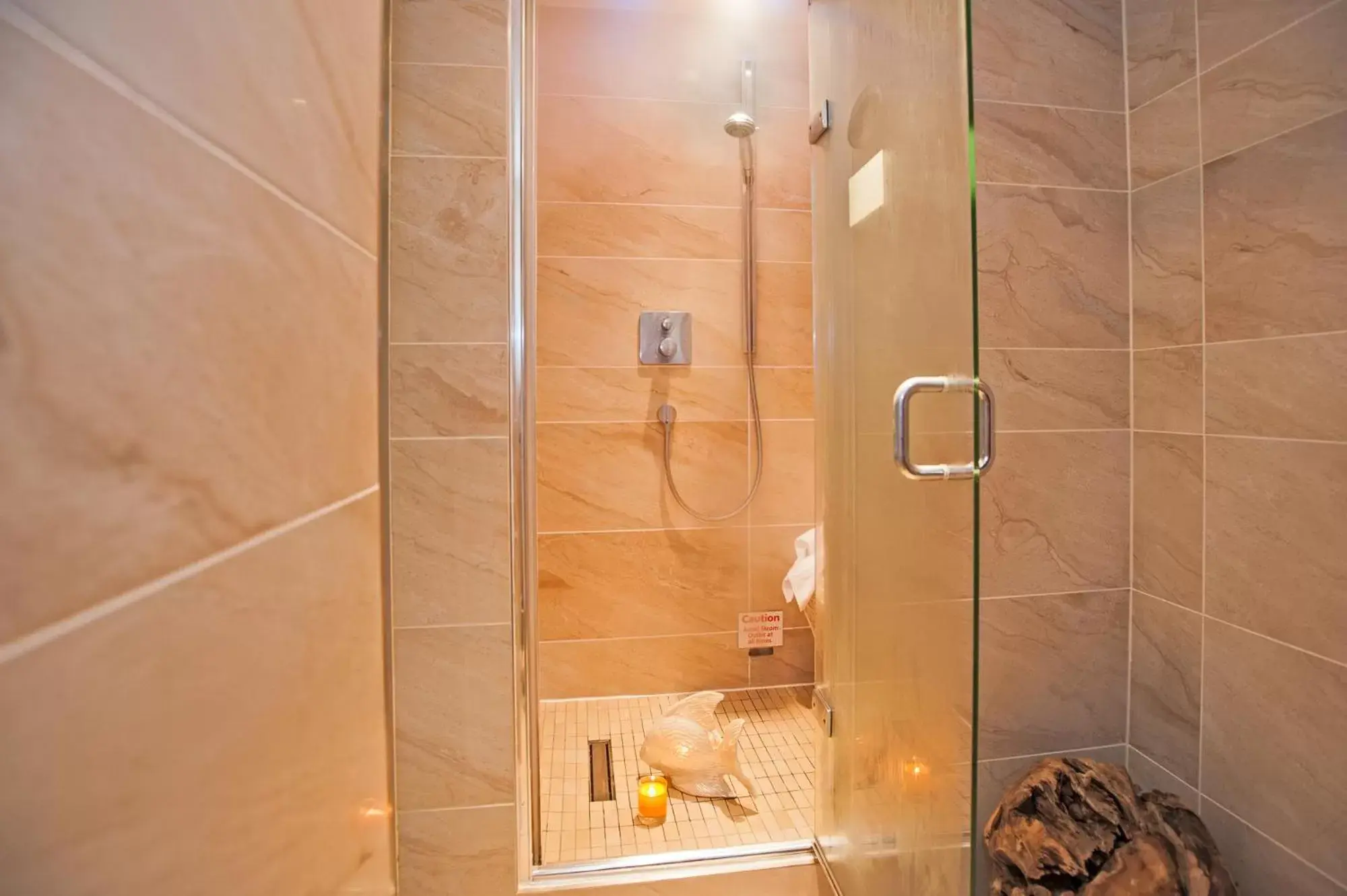 Shower, Bathroom in Windermere Boutique Hotel