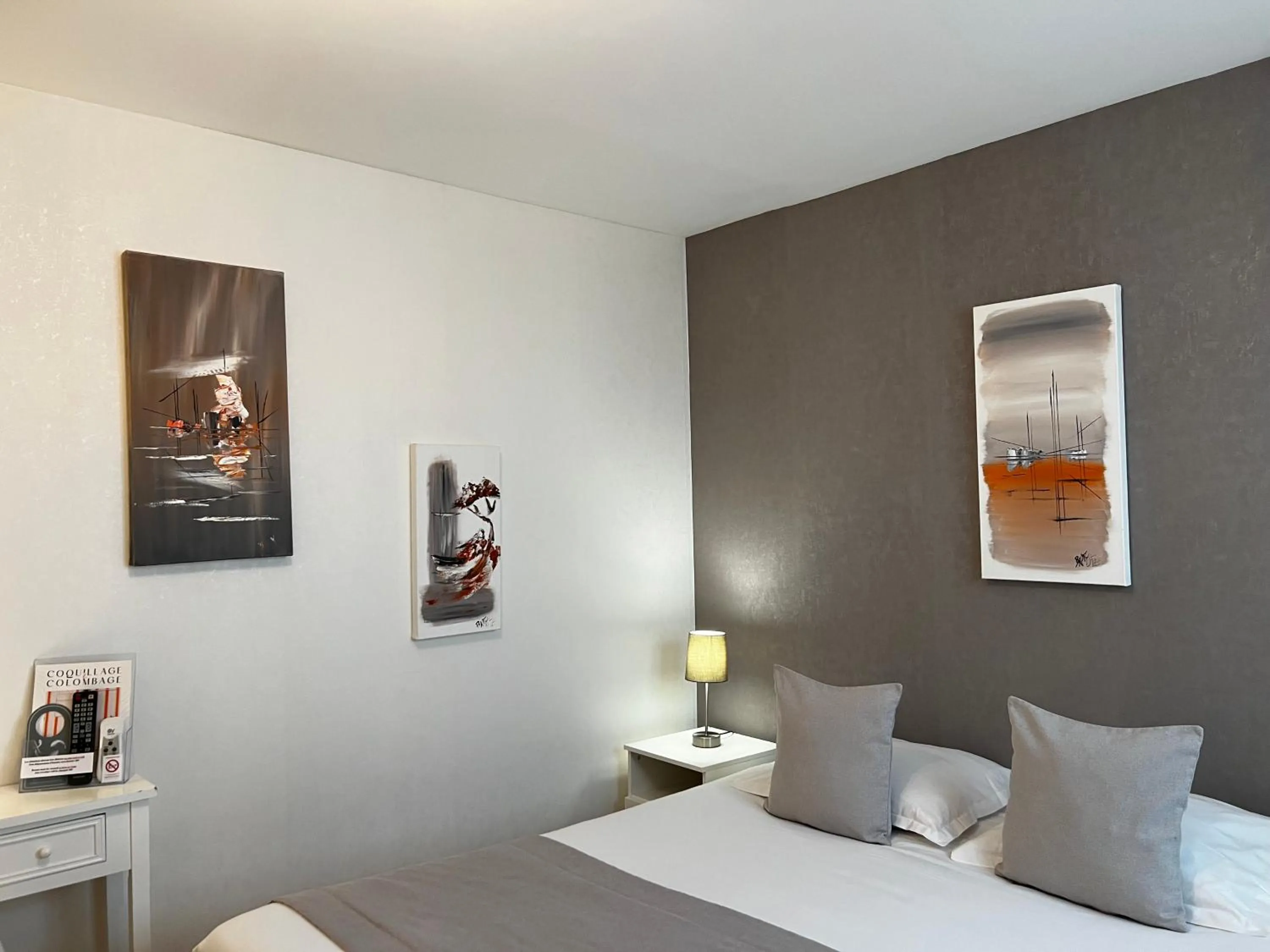 Decorative detail, Bed in Hôtel de la Plage