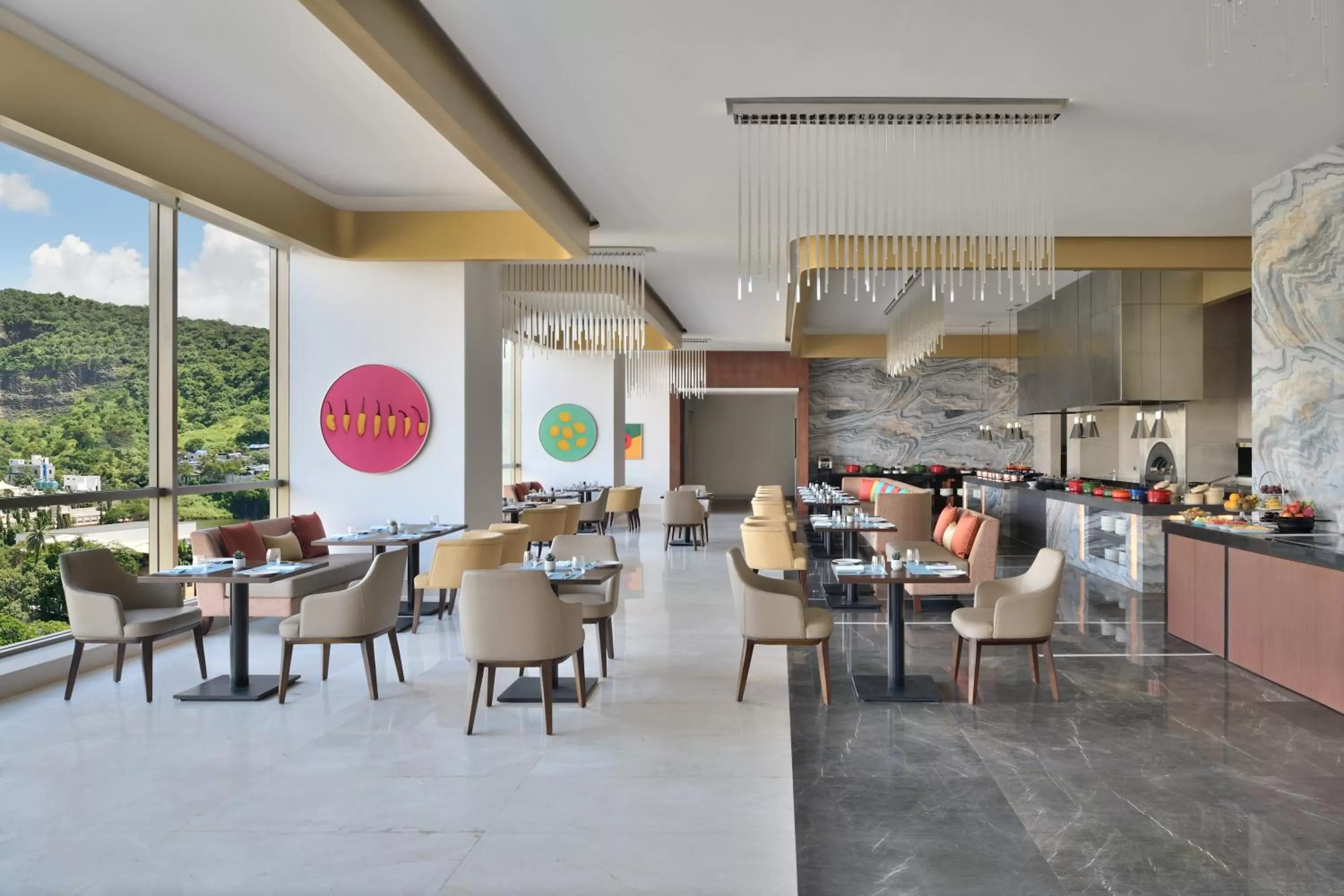 Restaurant/places to eat in Courtyard by Marriott Navi Mumbai