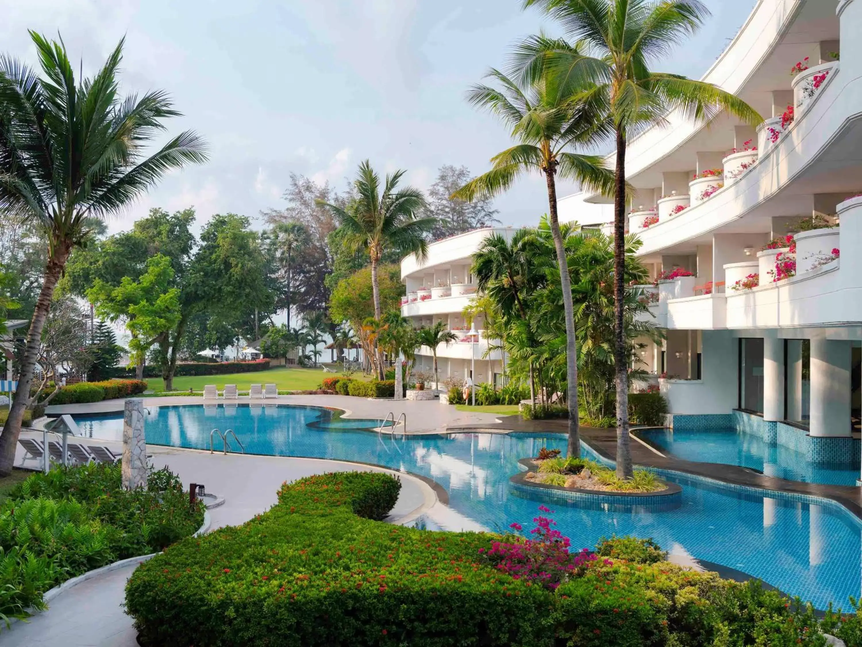 Pool view, Swimming Pool in Novotel Rayong Rim Pae Resort