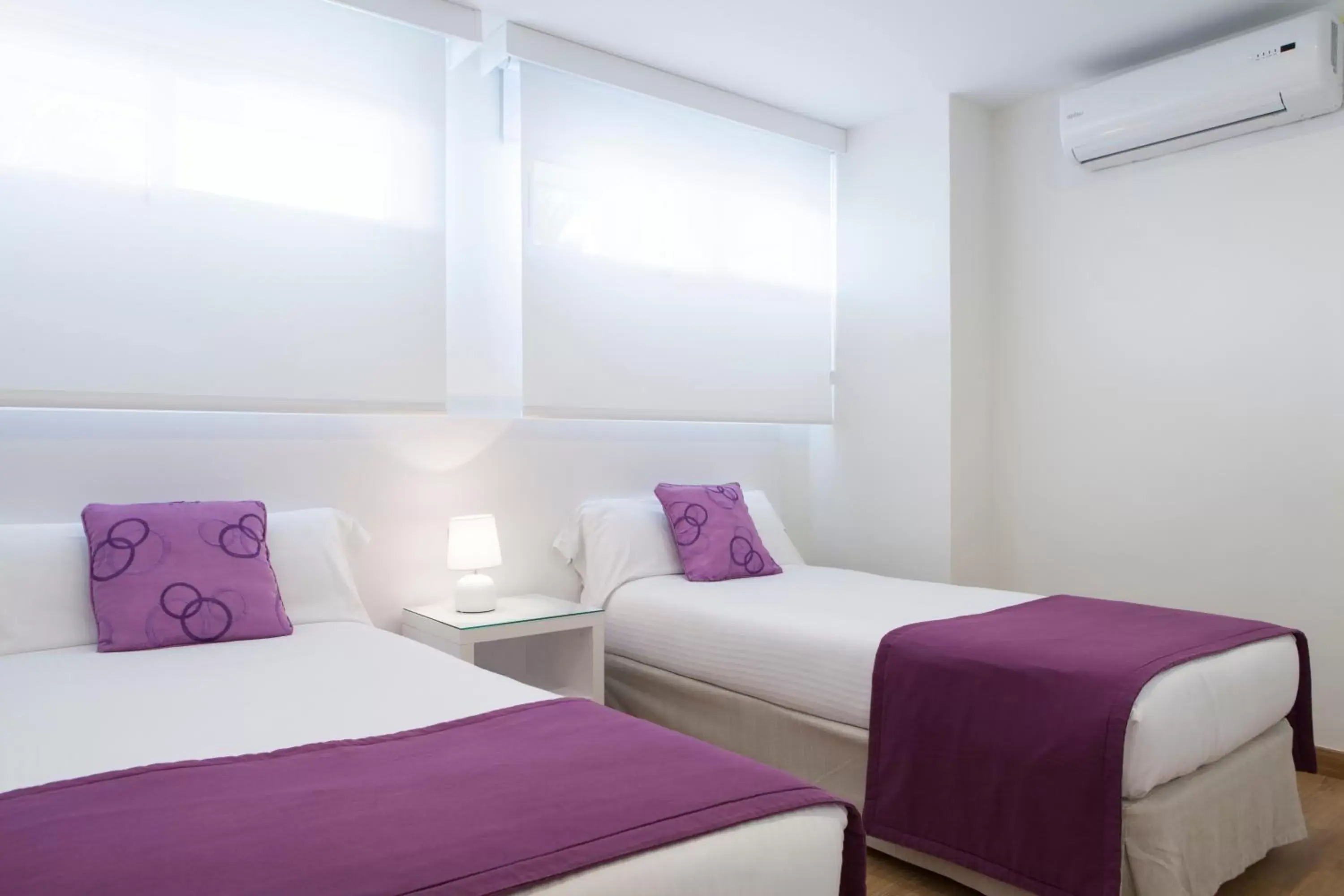 Bedroom, Bed in Hotel Albahia Alicante
