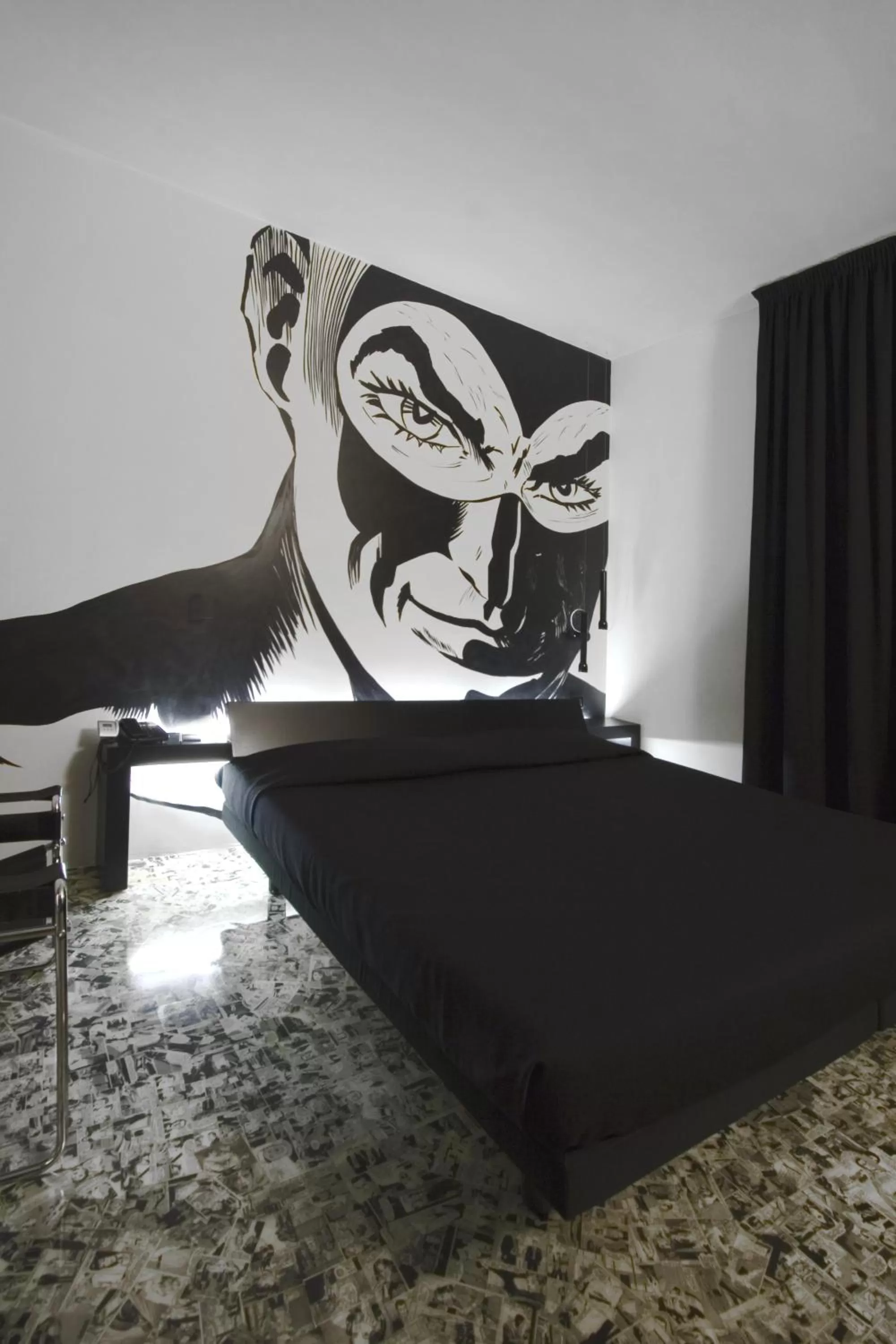 Bed in Art Hotel Boston