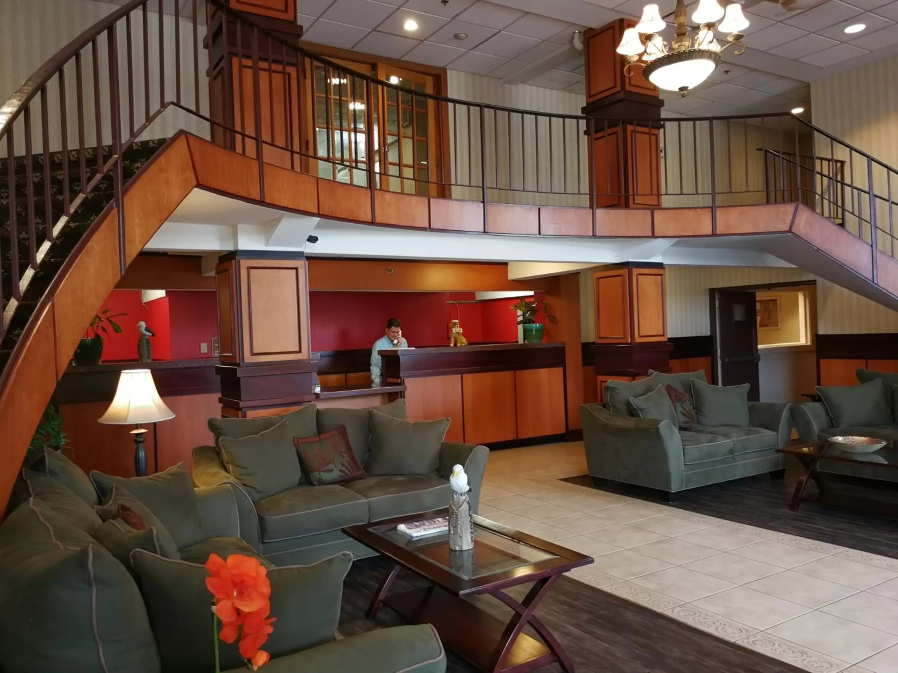 Seating Area in Mystic River Hotel & Suites