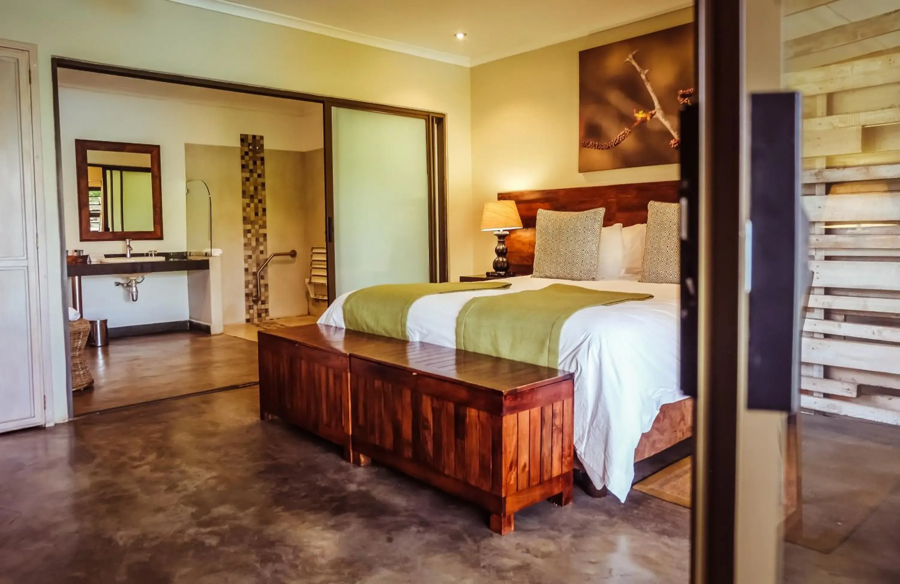 Photo of the whole room, Bed in Bushveld Terrace - Hotel on Kruger