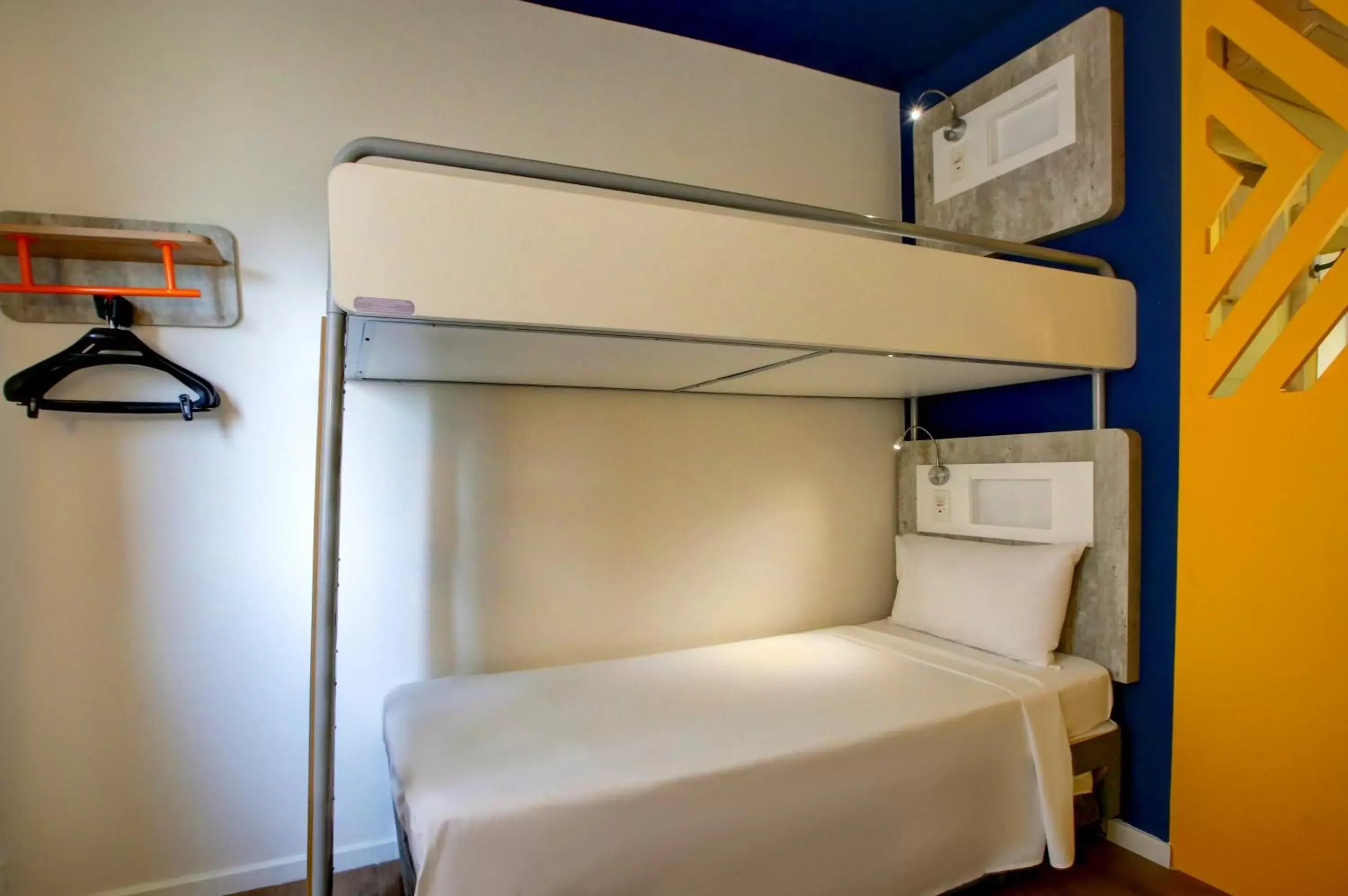 Bed, Bunk Bed in ibis budget Tambore