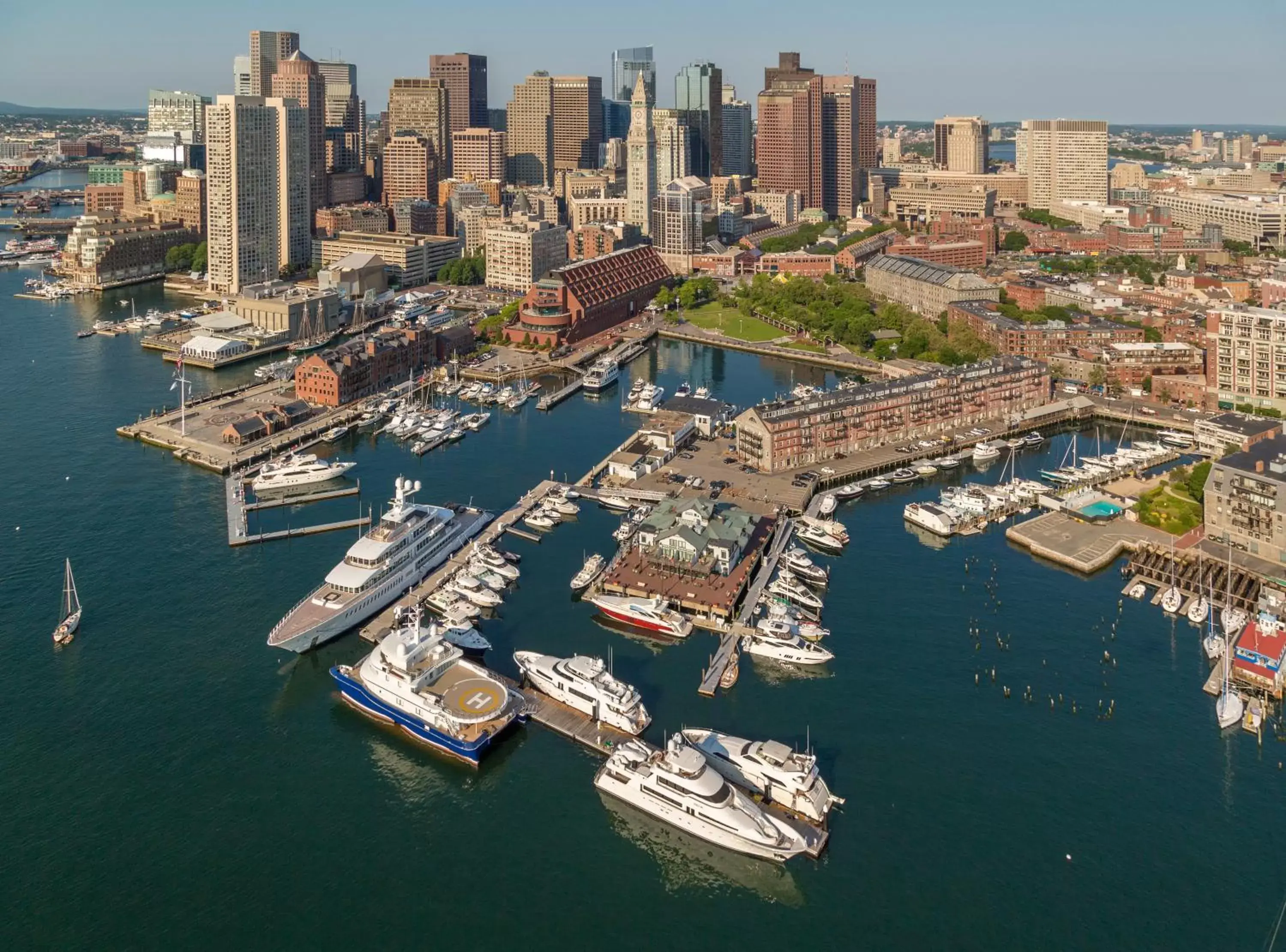 River view, Bird's-eye View in Boston Yacht Haven