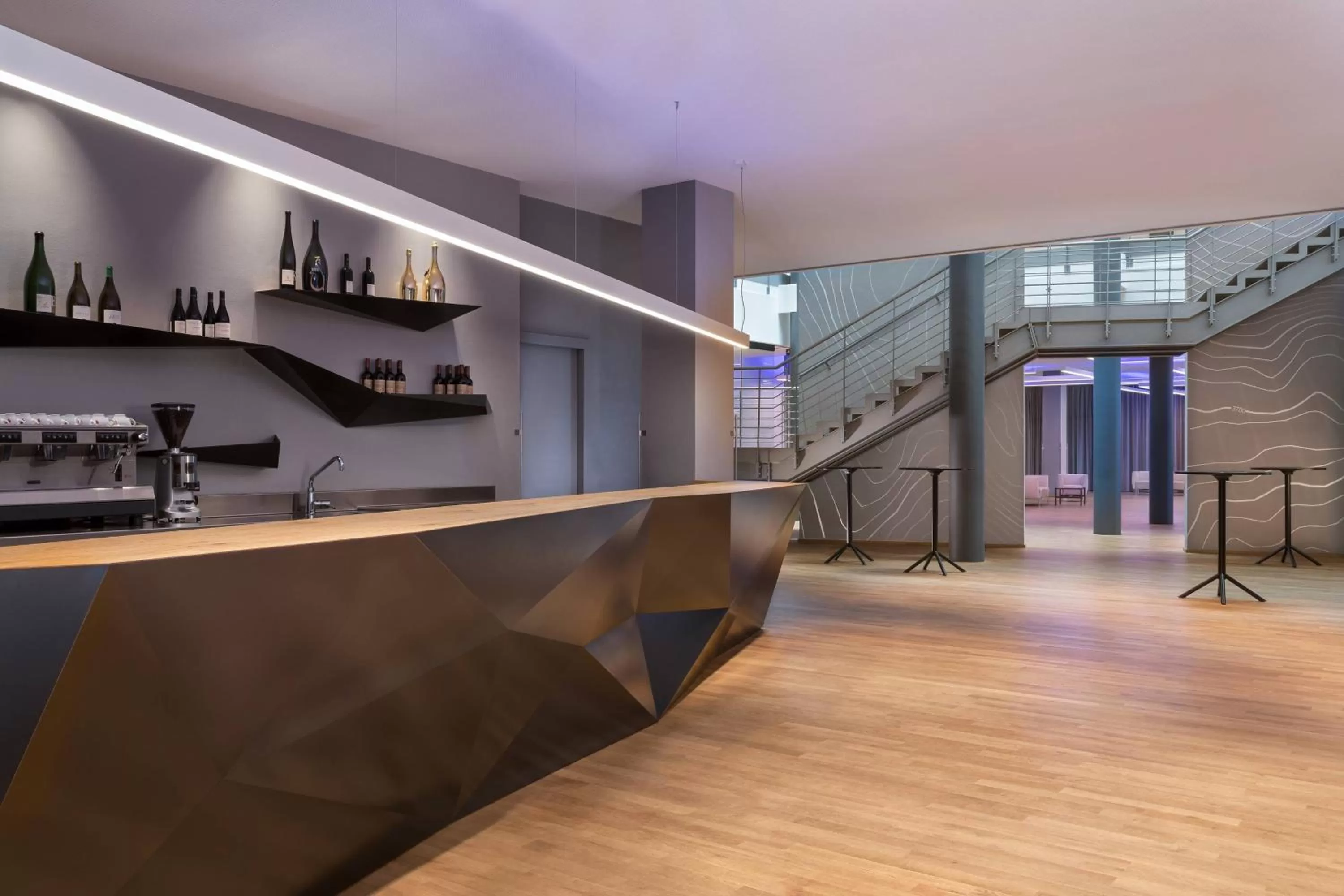 Lounge or bar in Four Points Sheraton Bolzano Bozen