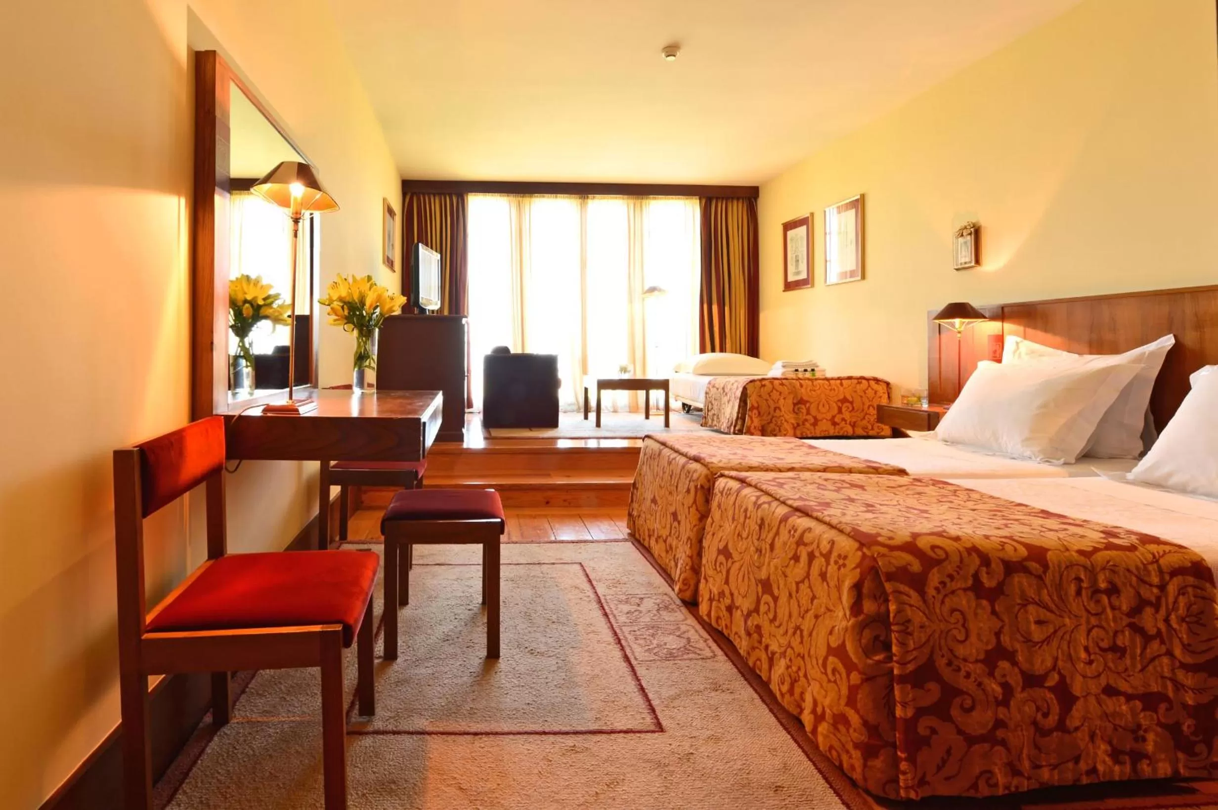 Bed in Pousada Mosteiro de Guimaraes