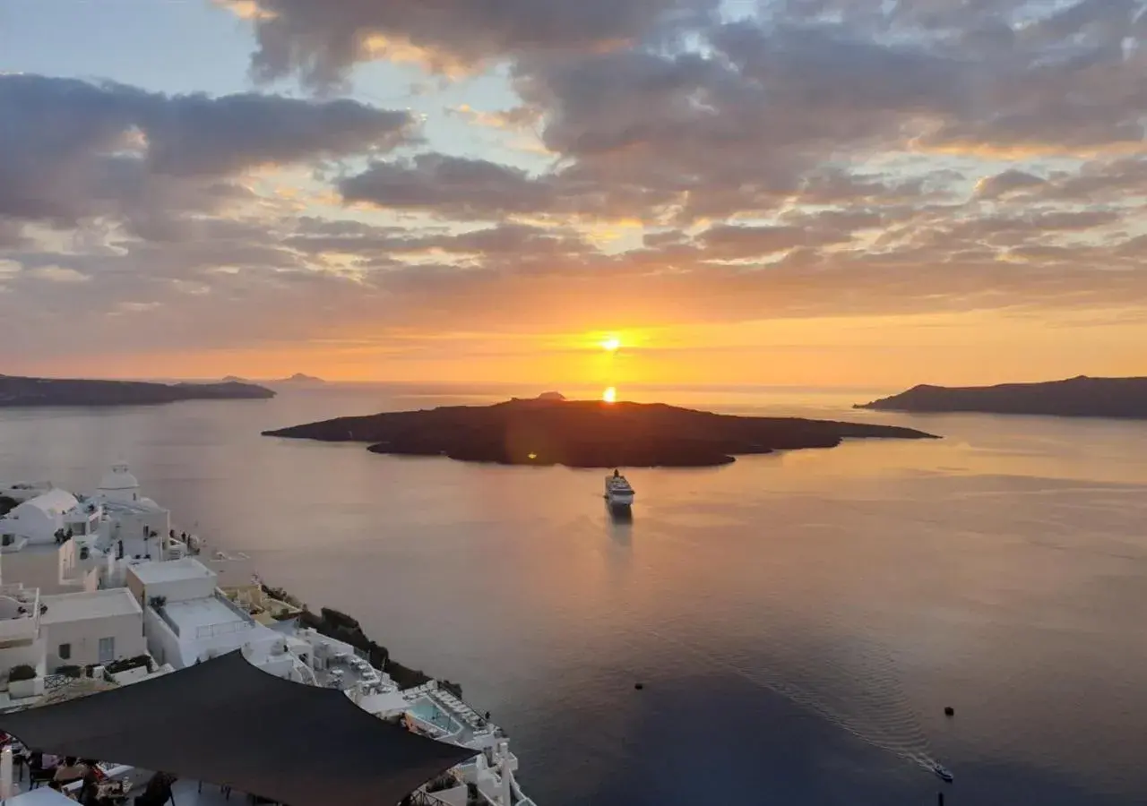 Loucas on the Cliff Loucas on the Cliff