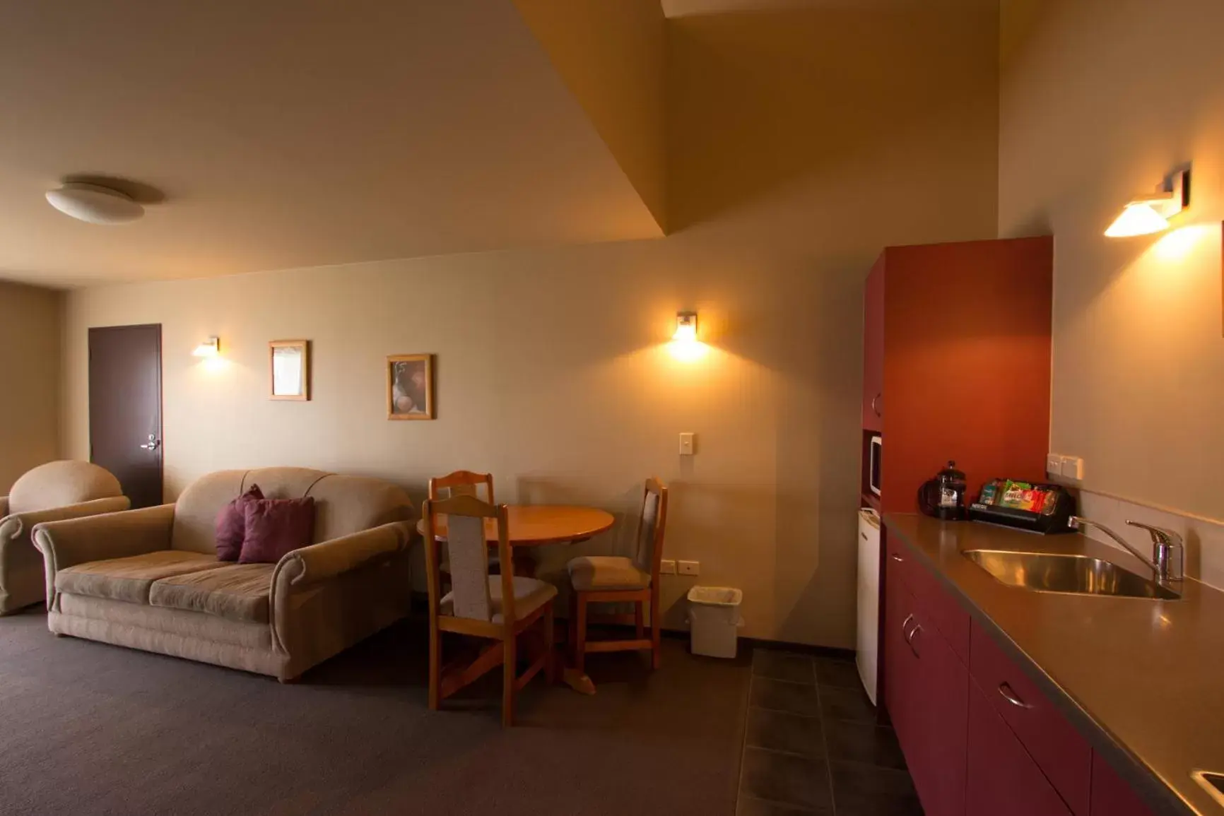 Seating Area in Balmoral Lodge Motel