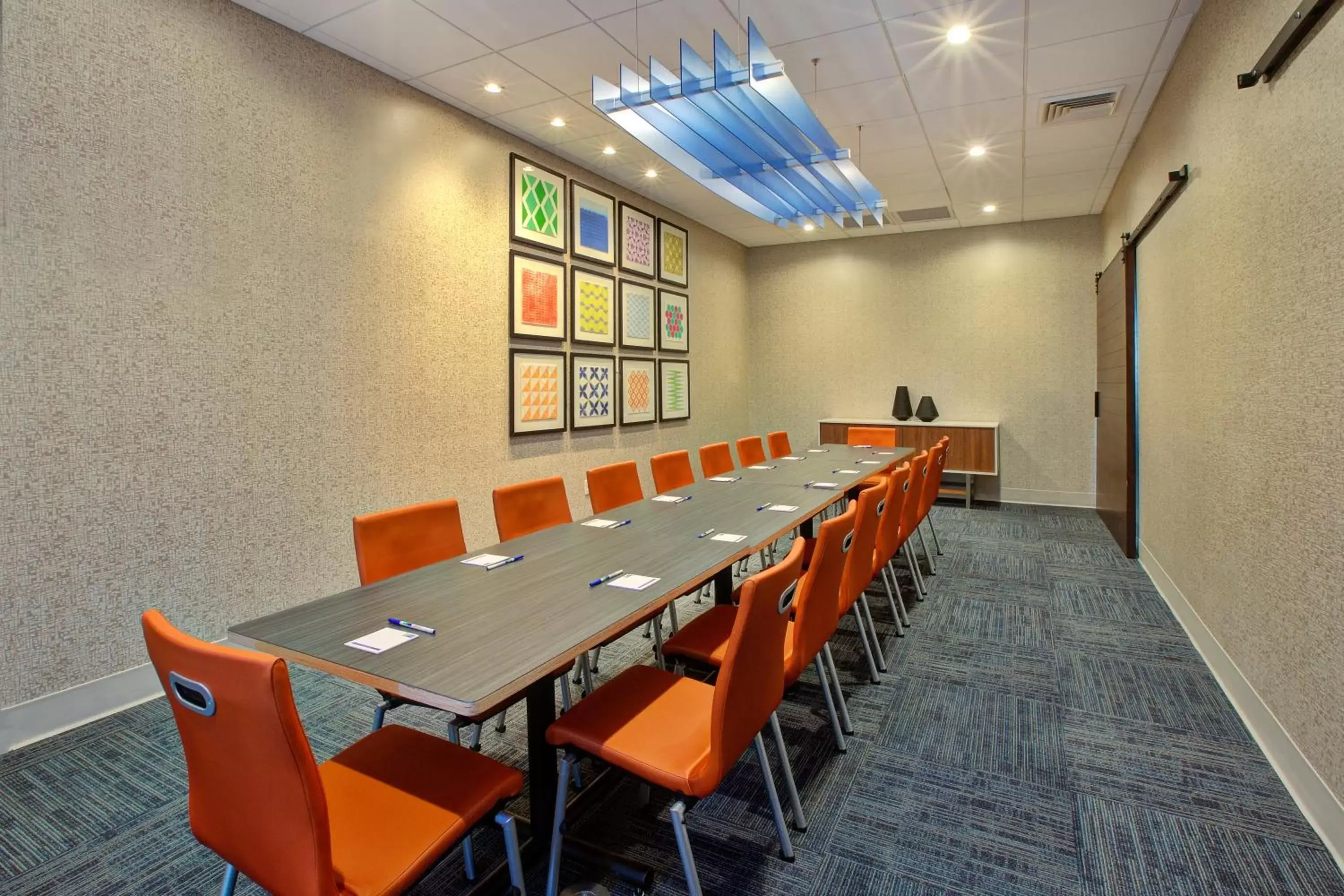 Meeting/conference room in Holiday Inn Express & Suites New Castle, an IHG Hotel