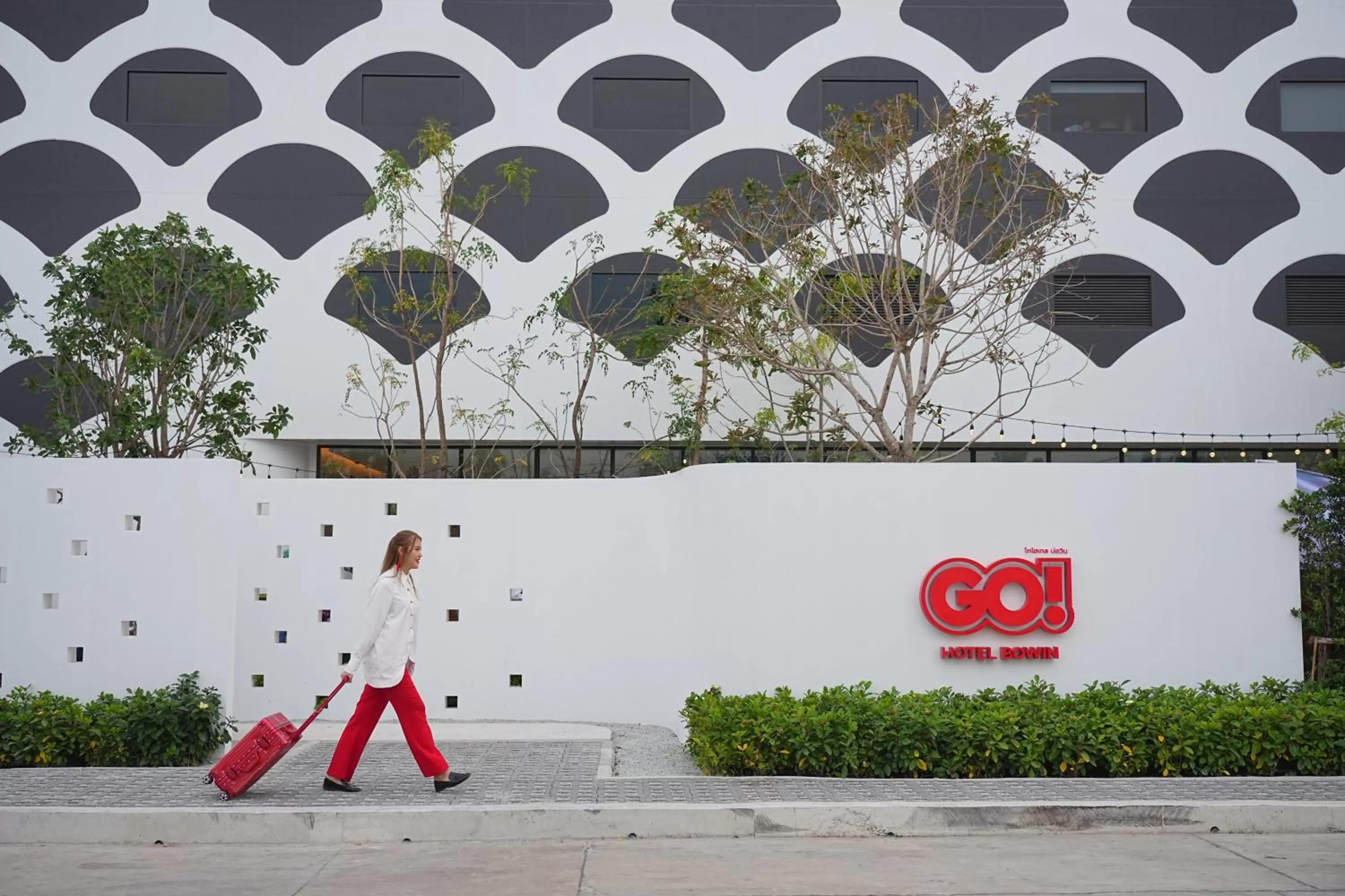 Property building in GO Hotel Bowin at Robinson Lifestyle Bowin