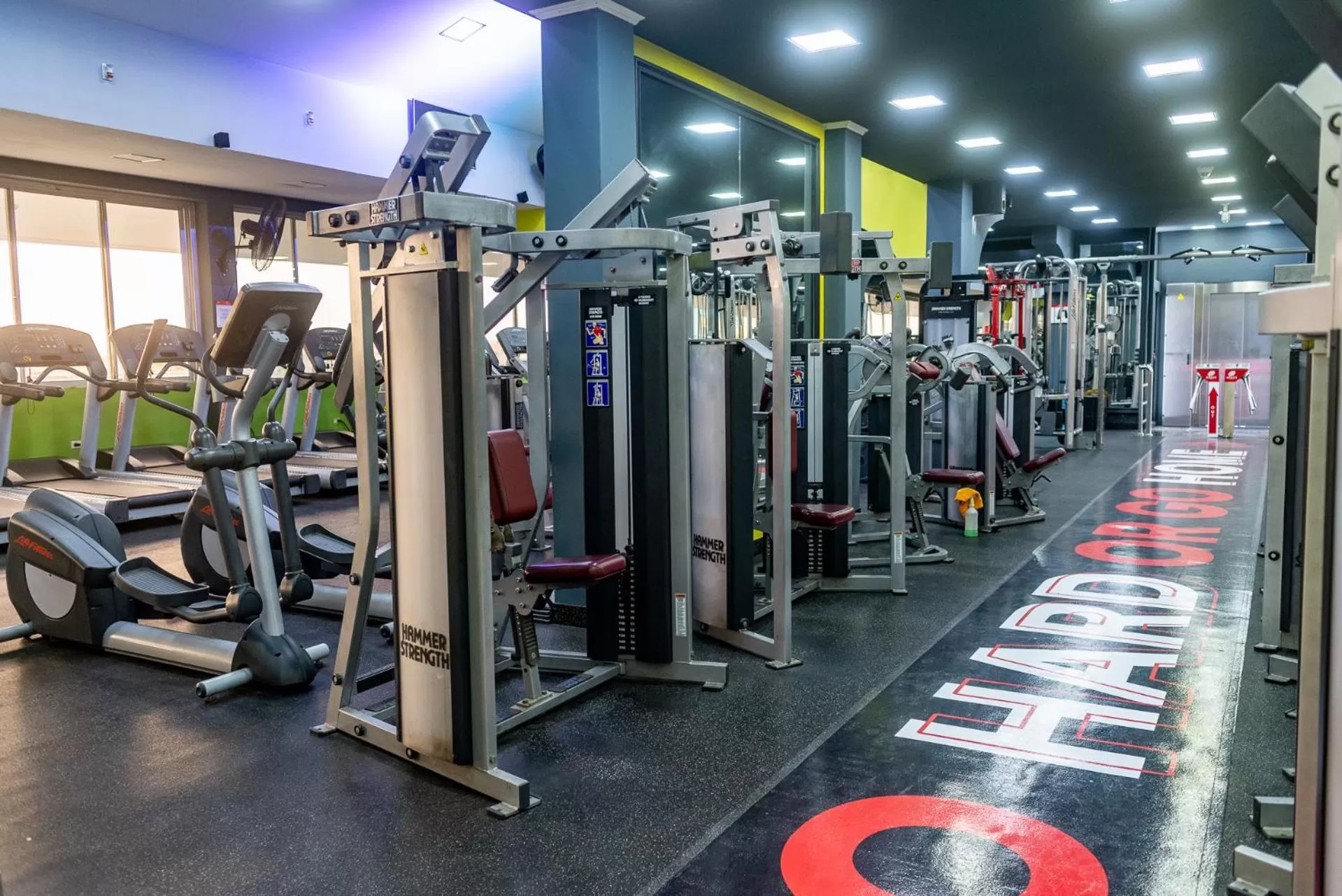 Fitness Center/Facilities in Status International Hotel