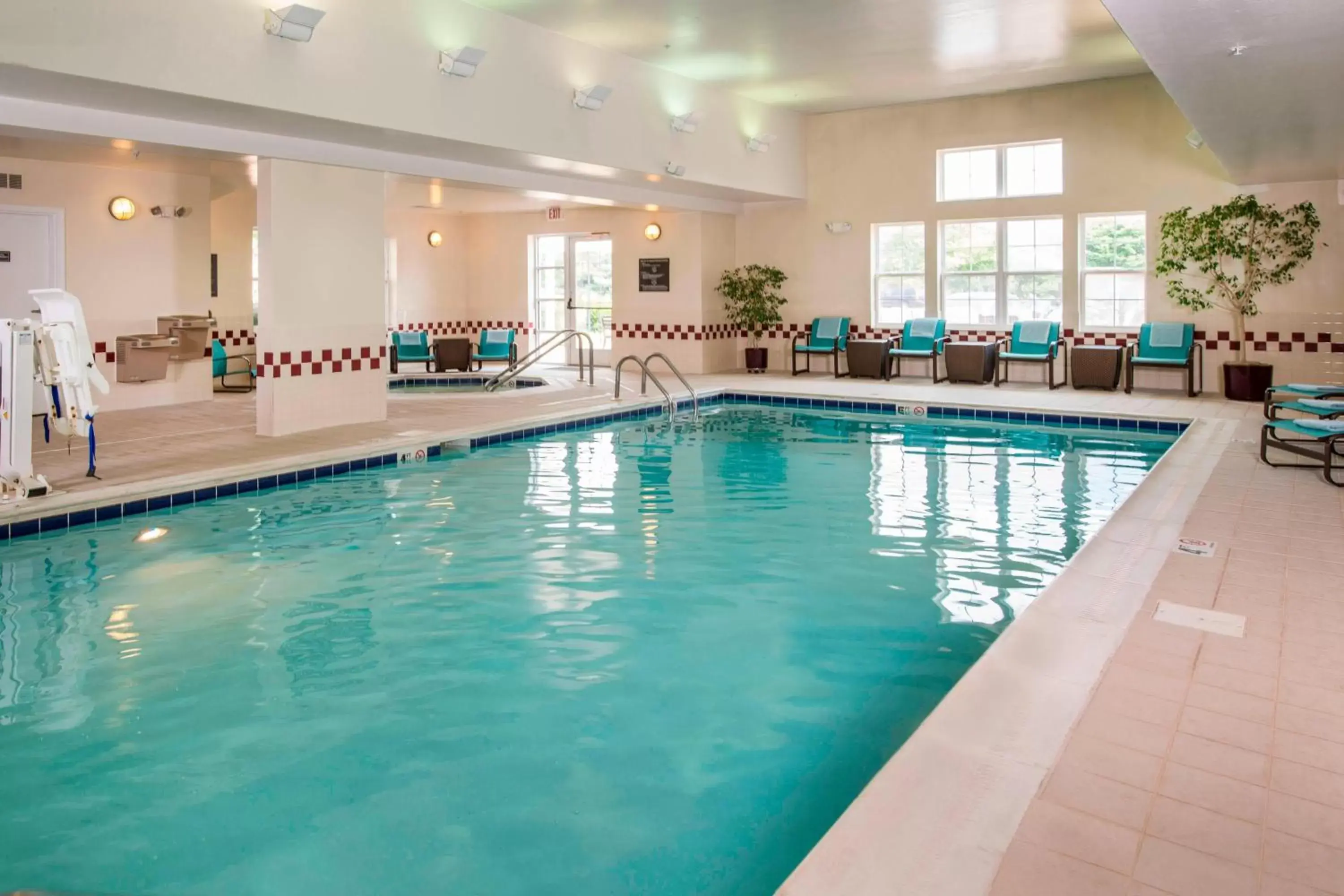 Swimming Pool in Residence Inn Frederick