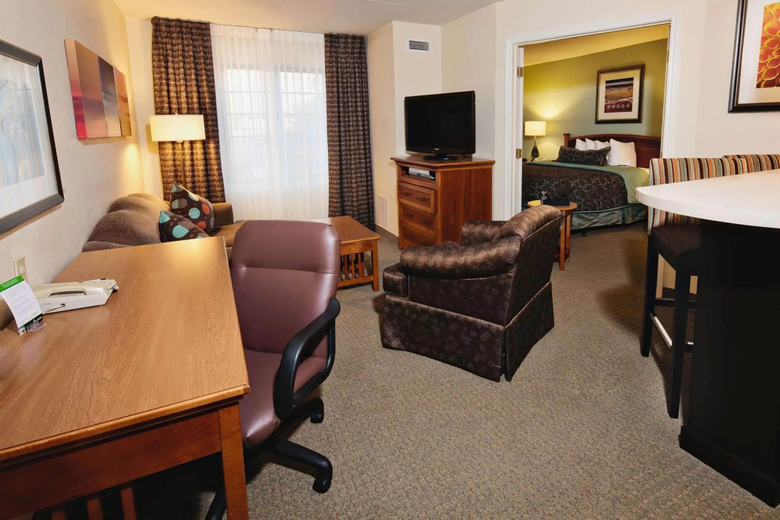 Photo of the whole room, Seating Area in Sonesta ES Suites Dallas - Las Colinas