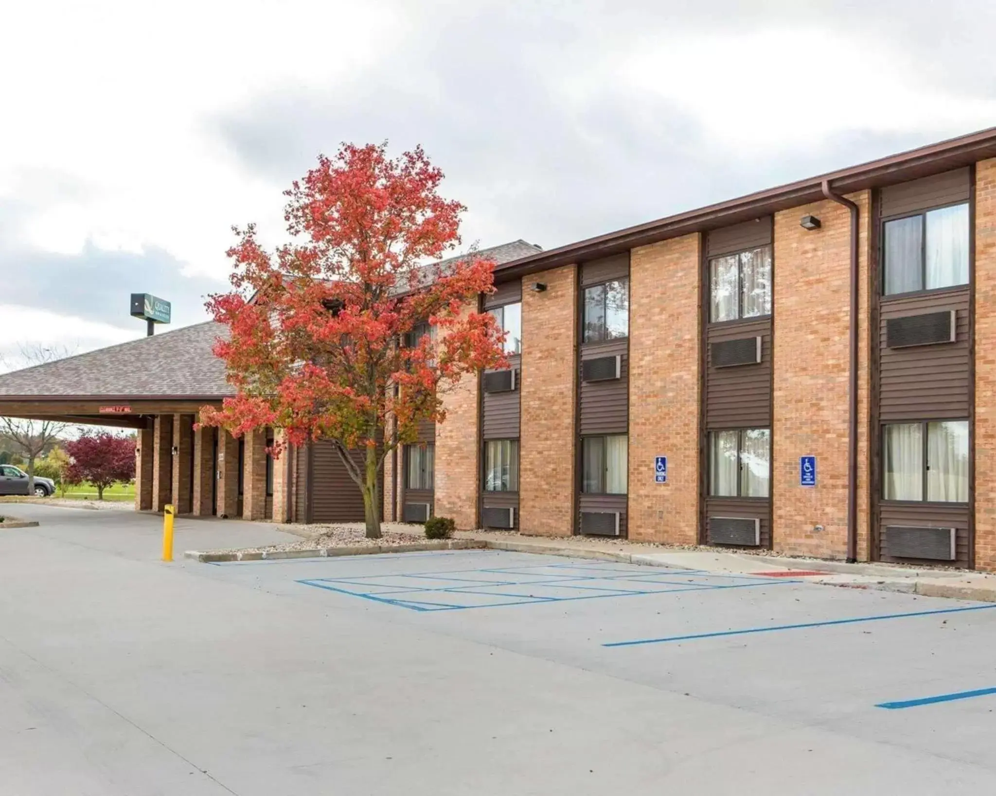 Property Building in Quality Inn St. Mary's