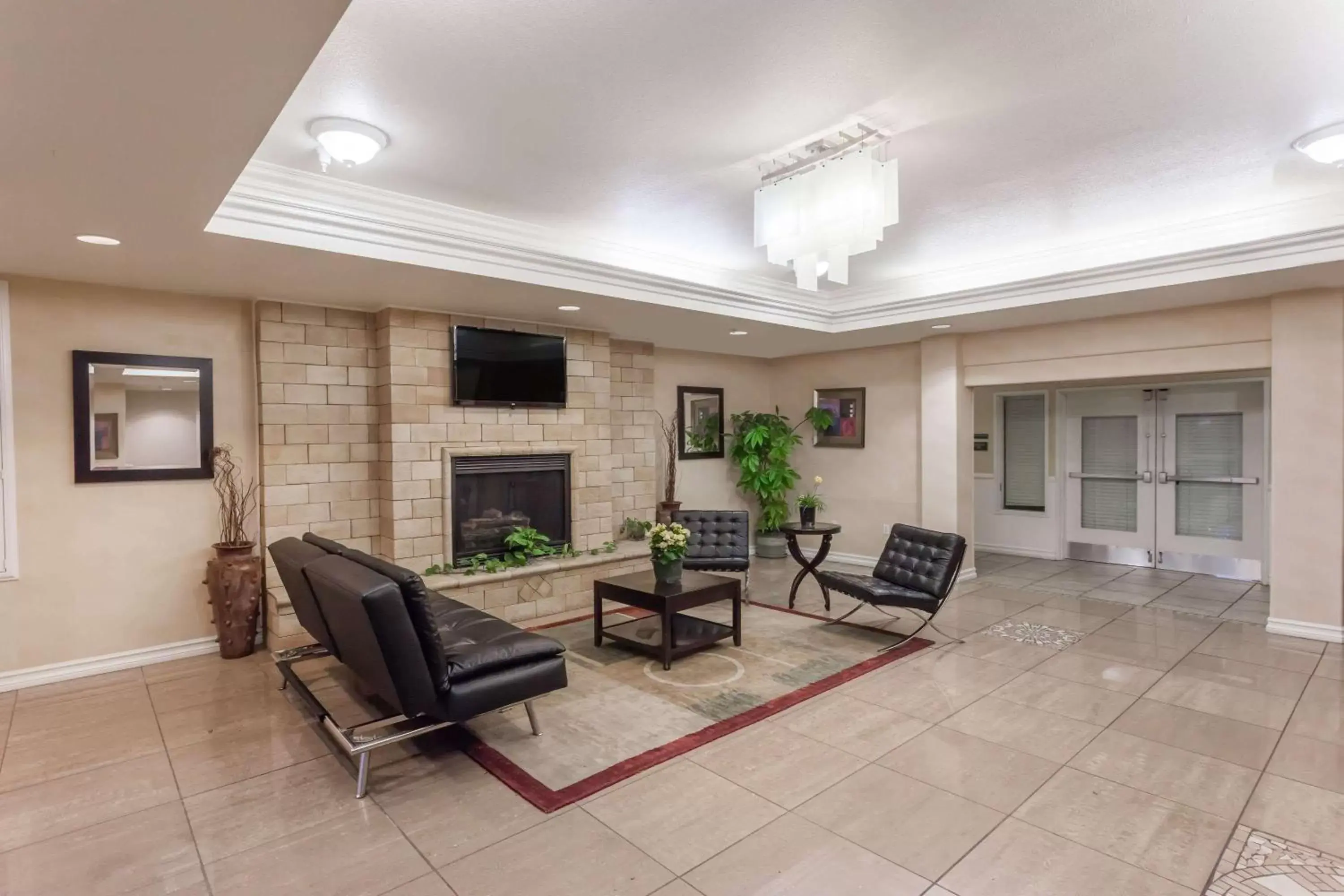 Lobby or reception in Hawthorn Suites Lobby or reception in Hawthorn Suites