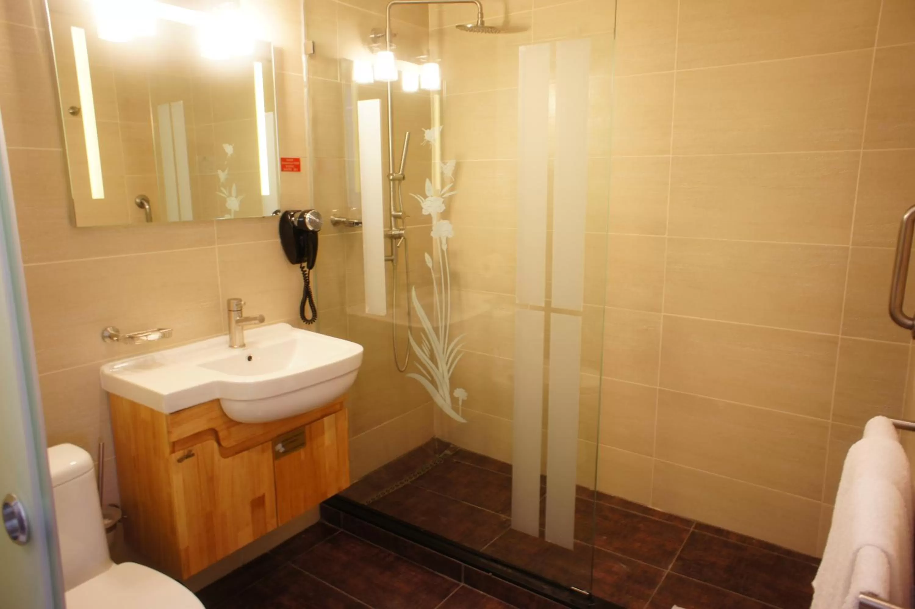 Bathroom in Central Hotel