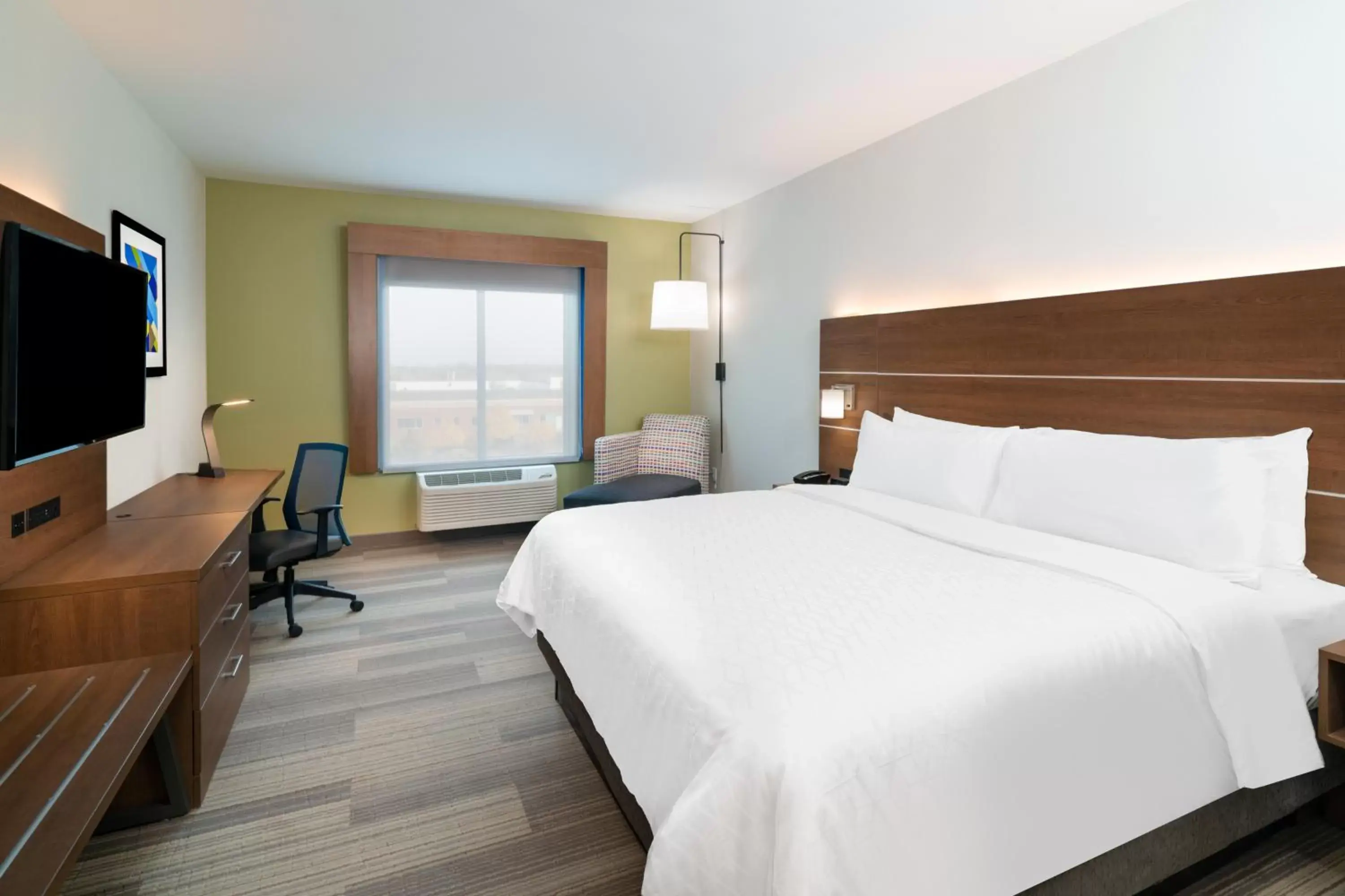 Holiday Inn Express & Suites - St Peters, an IHG Hotel