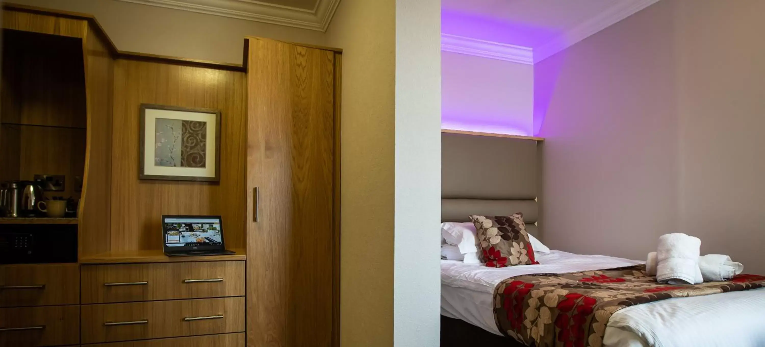 Superior Single Room with Sea View in Crown Spa Hotel Scarborough by Compass Hospitality Superior Single Room with Sea View in Crown Spa Hotel Scarborough by Compass Hospitality