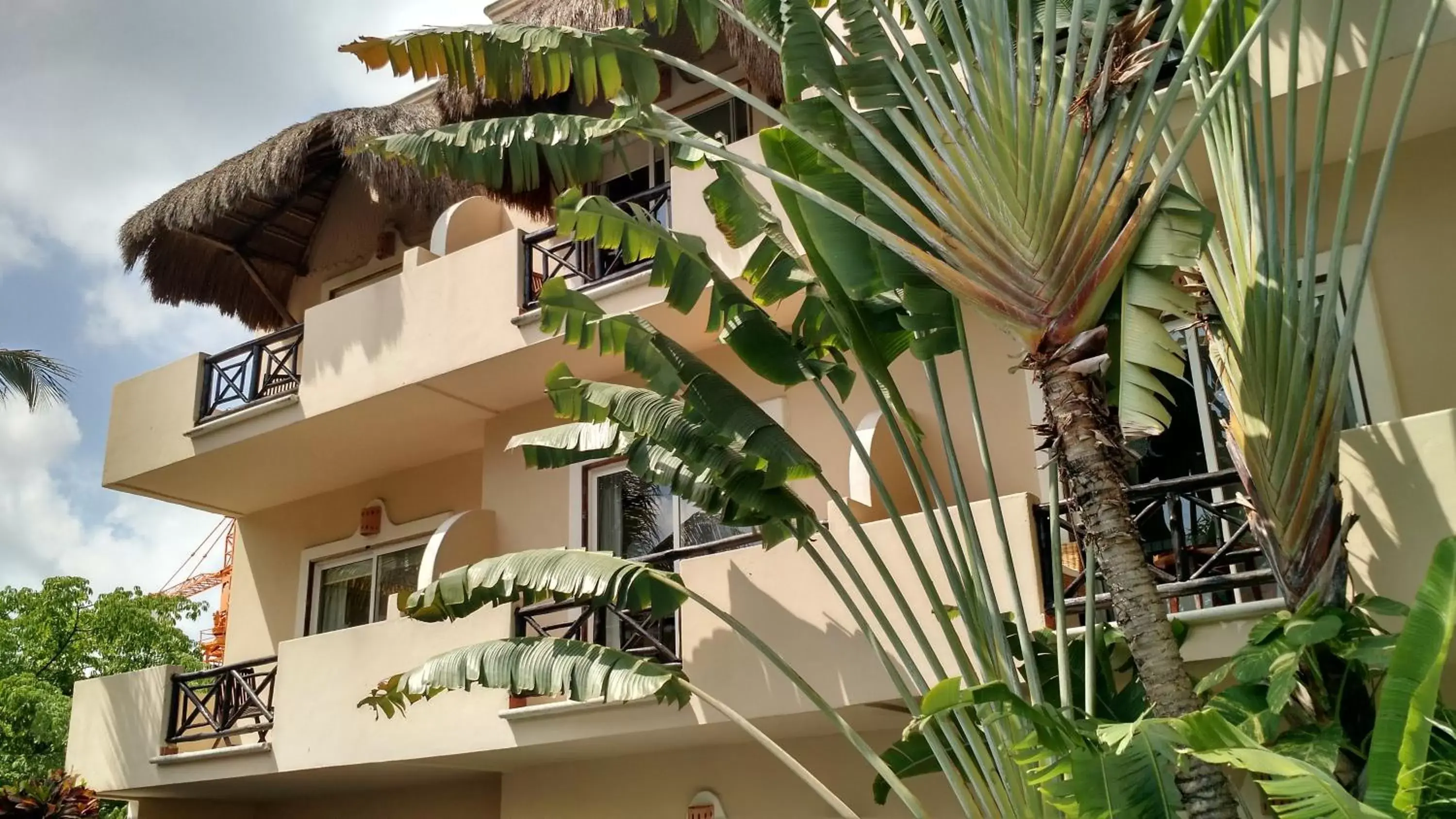 Property Building in Hotel Riviera Del Sol