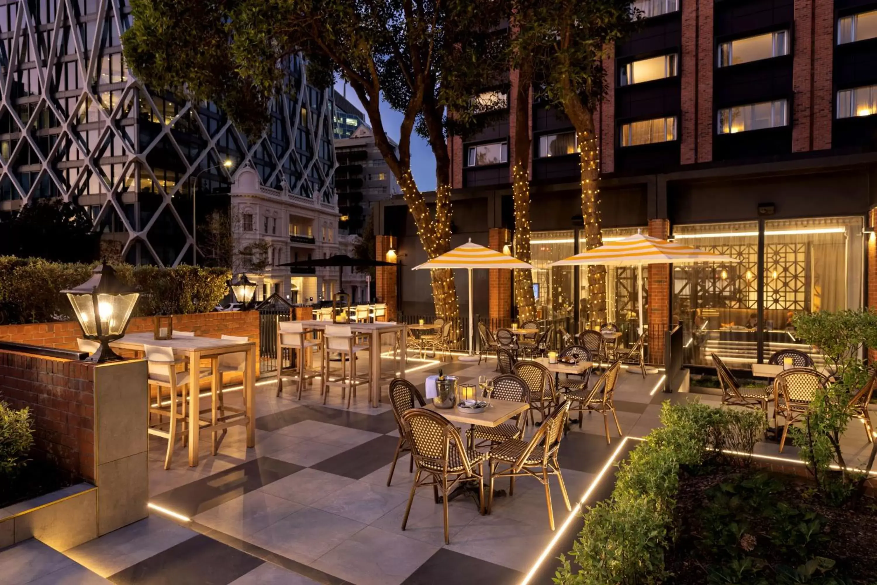 Lounge or bar, Restaurant/Places to Eat in Pullman Auckland Hotel & Apartments