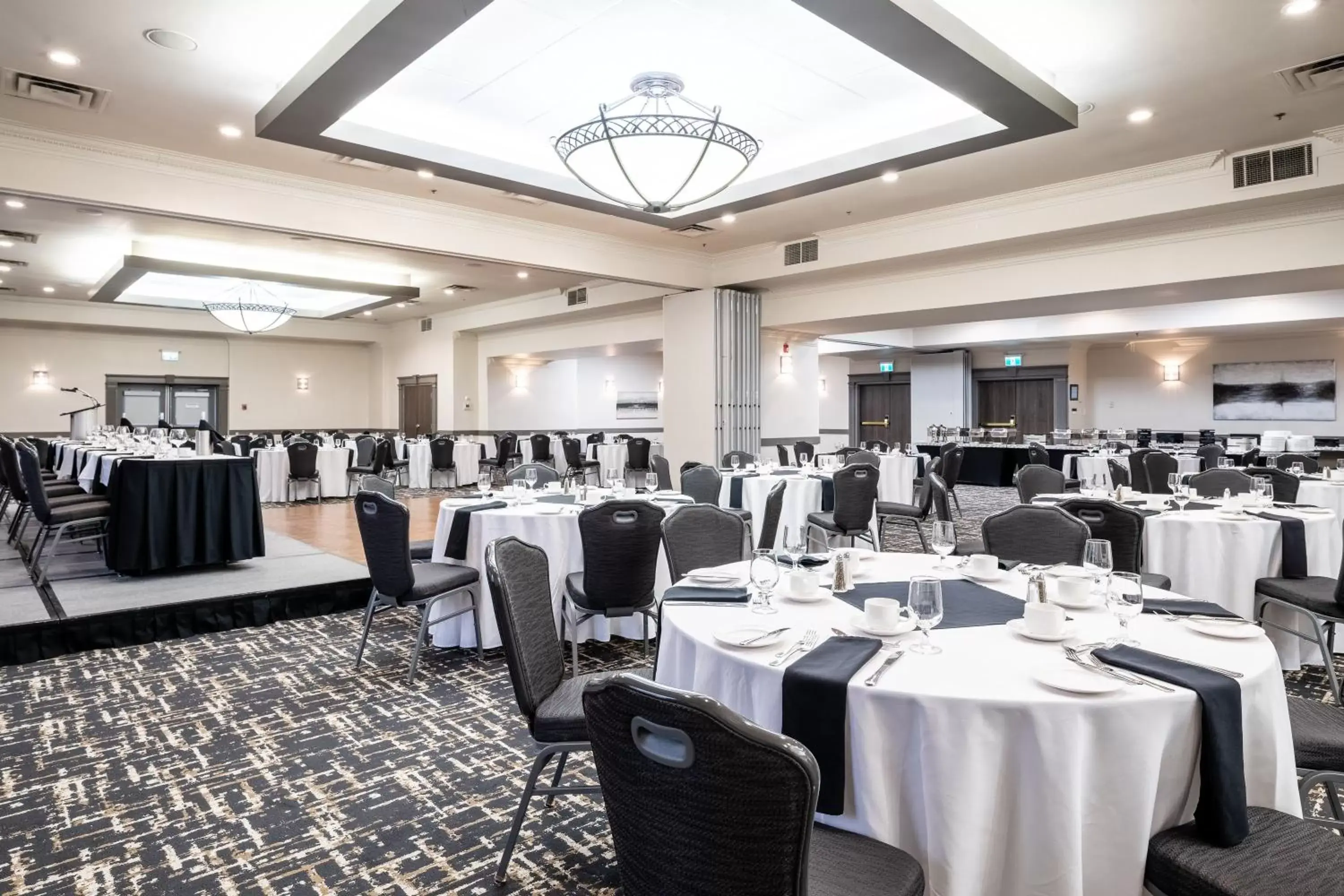 Banquet/Function facilities, Restaurant/Places to Eat in Crowne Plaza Hotel Moncton Downtown, an IHG Hotel