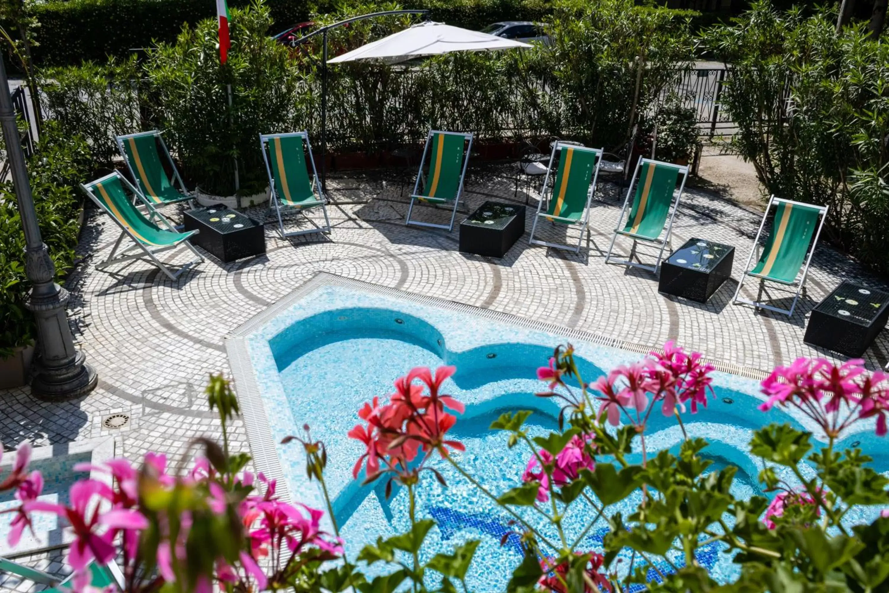 Garden, Pool View in Esedra Hotel