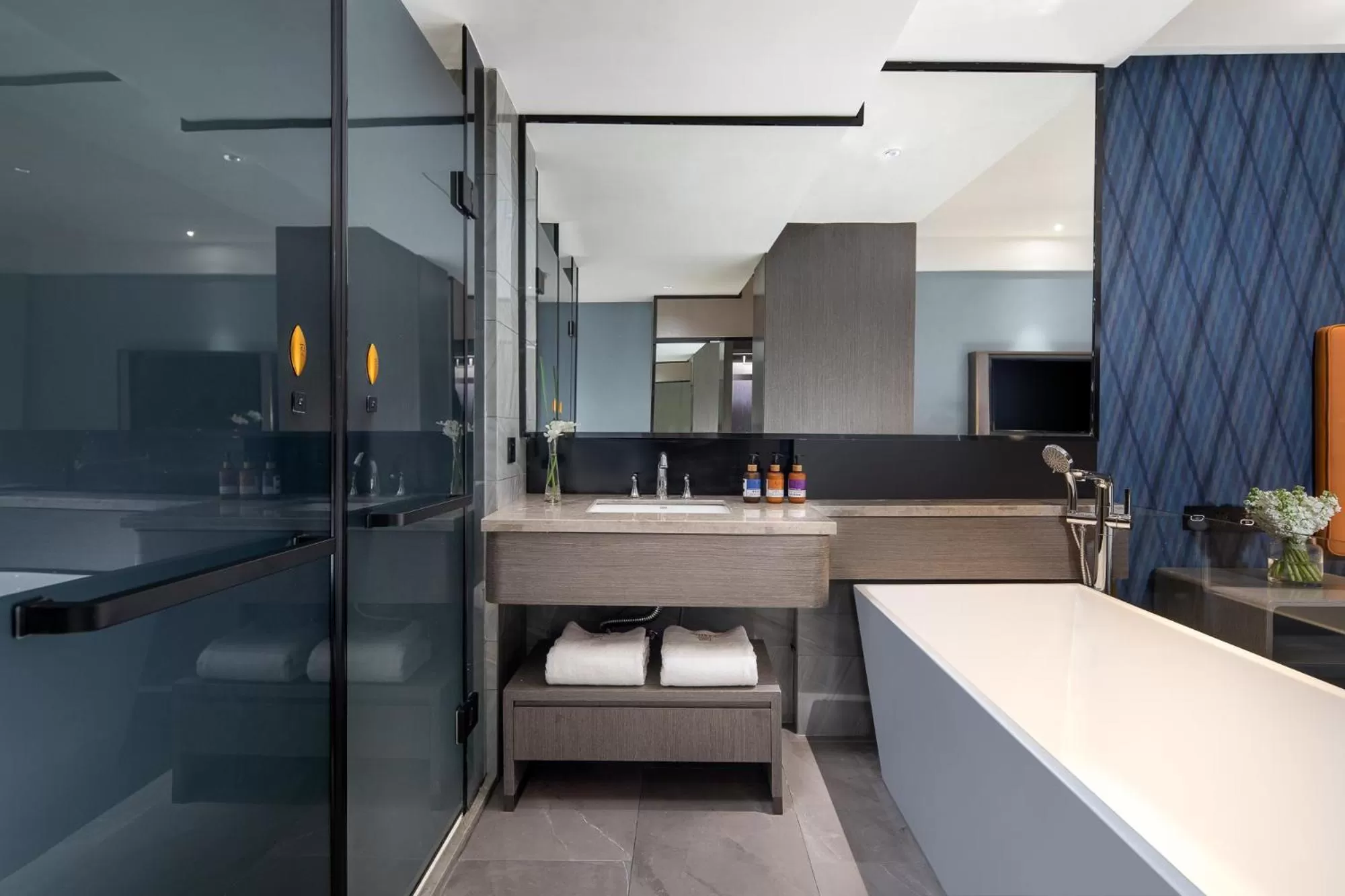 Bathroom in Kasion Pugis Hotel