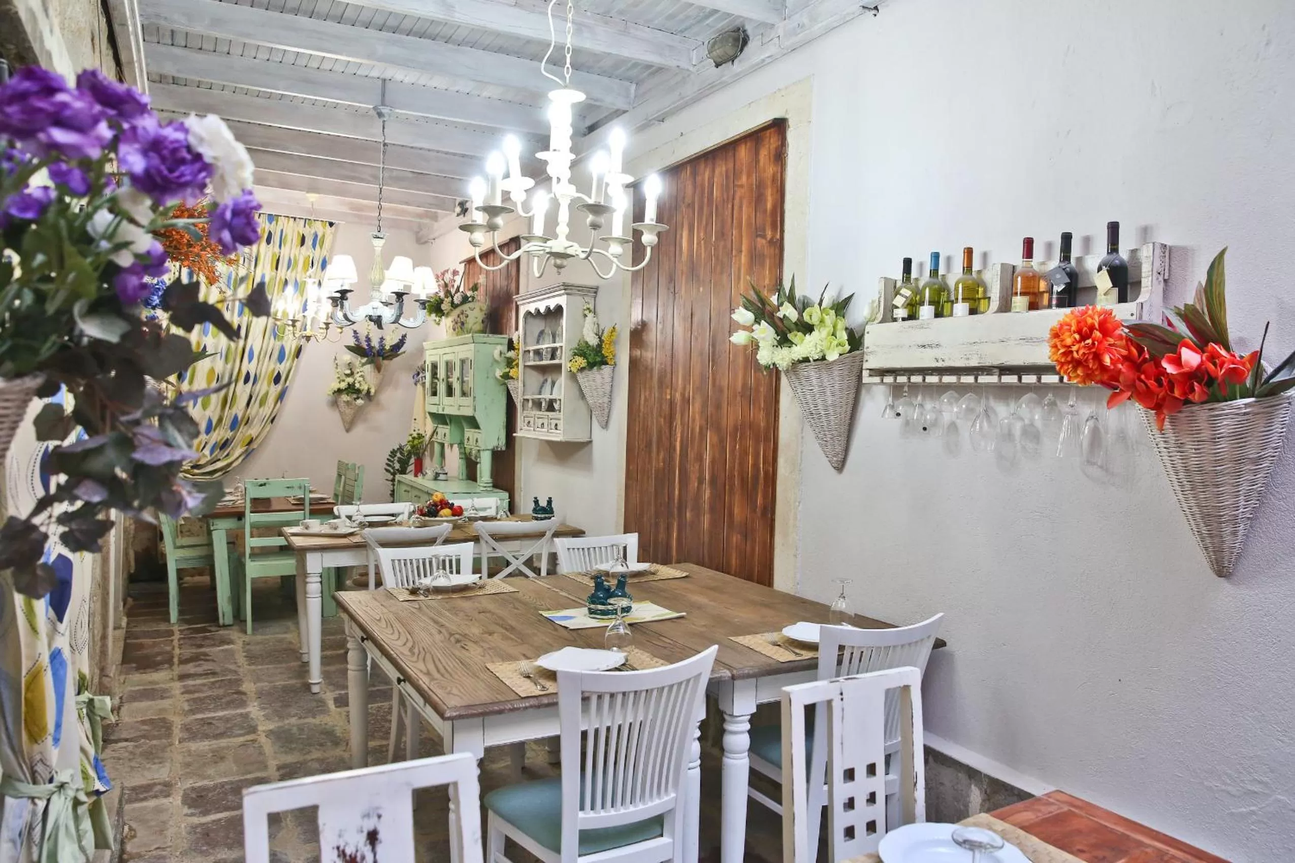 Restaurant/places to eat in Hotel Marija