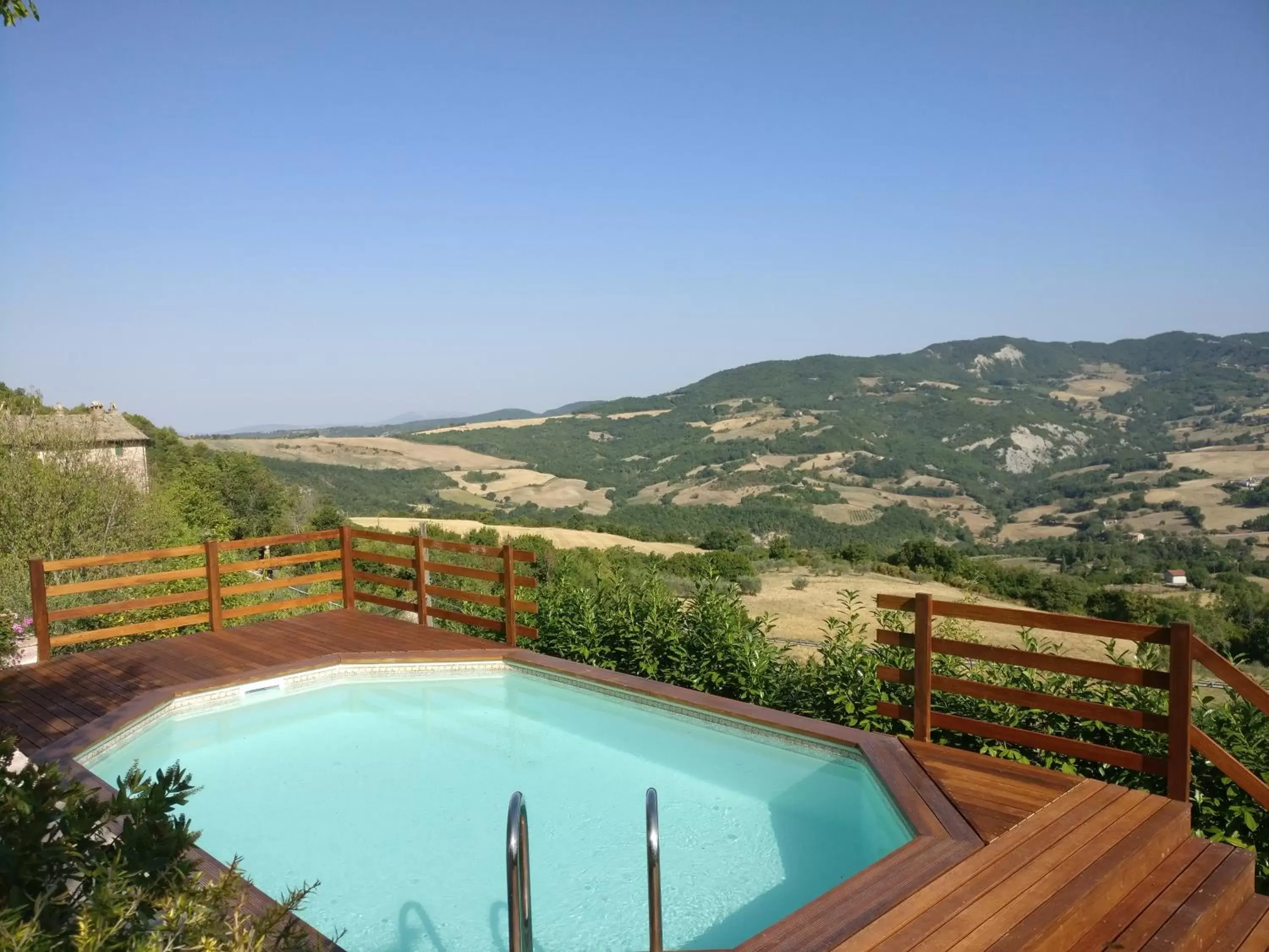 Pool view, Swimming Pool in B&B La Terrazza Del Subasio