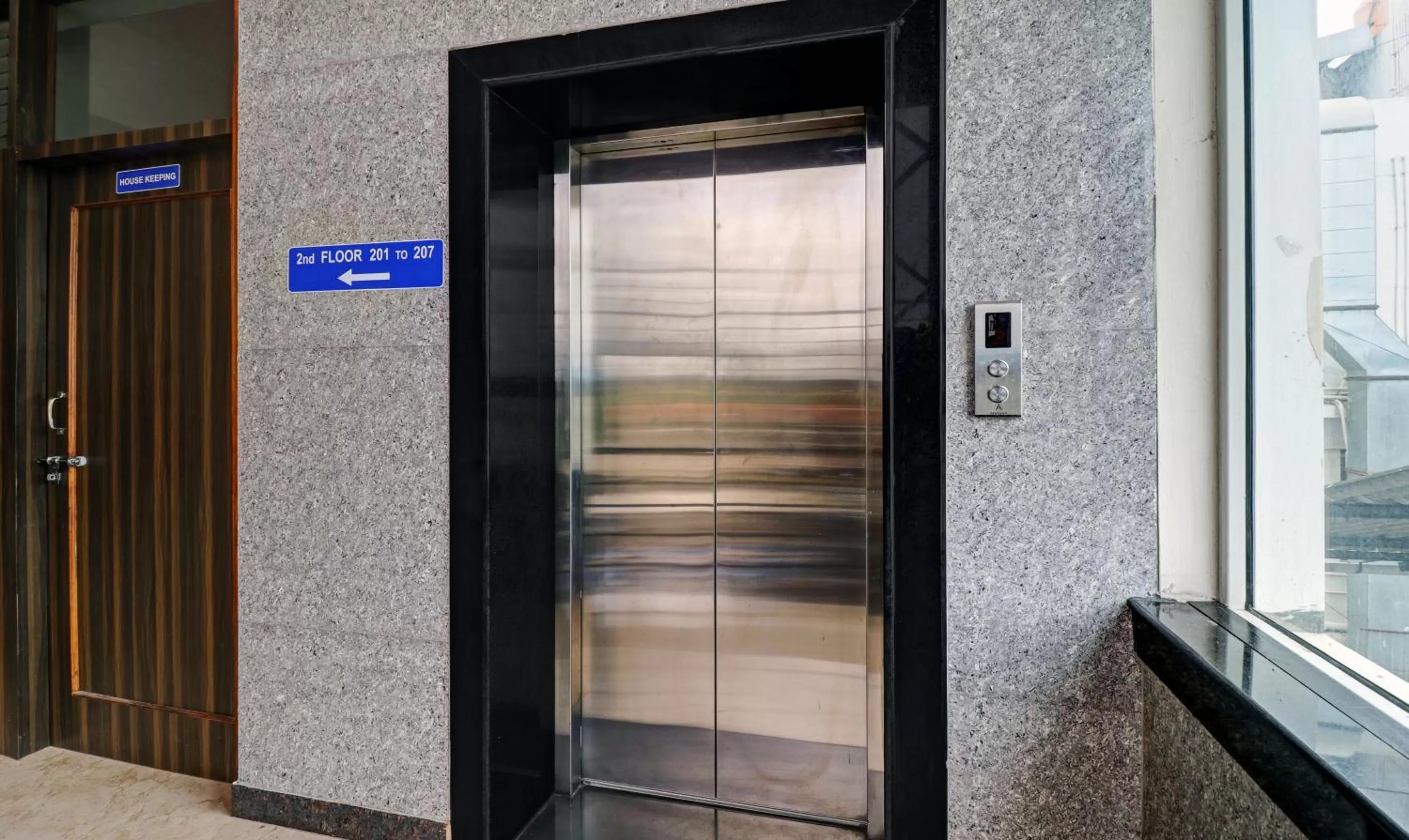 elevator in Itsy Hotels Kattari Komforts, Chikmagalur