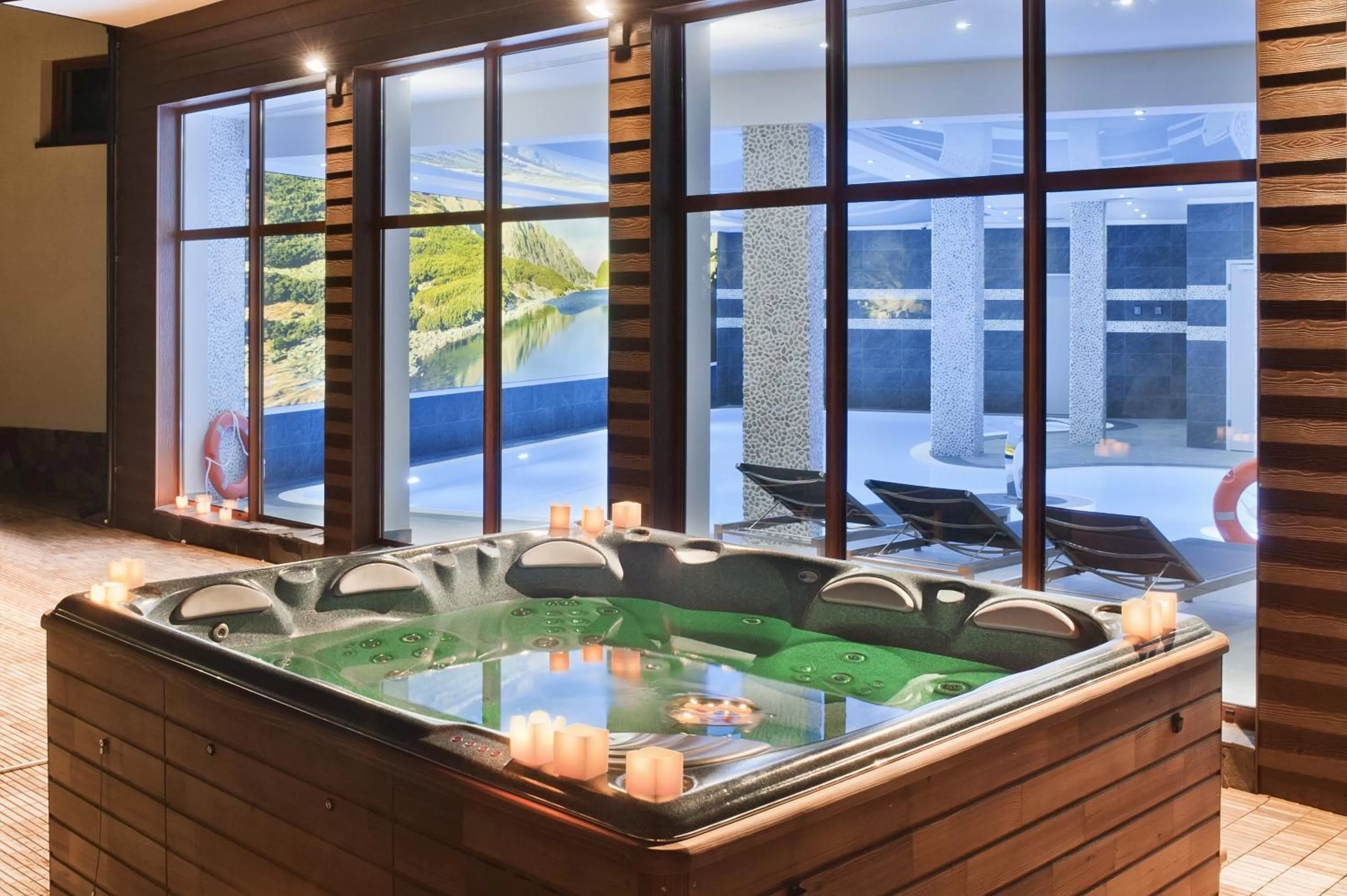 Hot Tub in Hotel Żywiecki Medical SPA & Sport Żywiec
