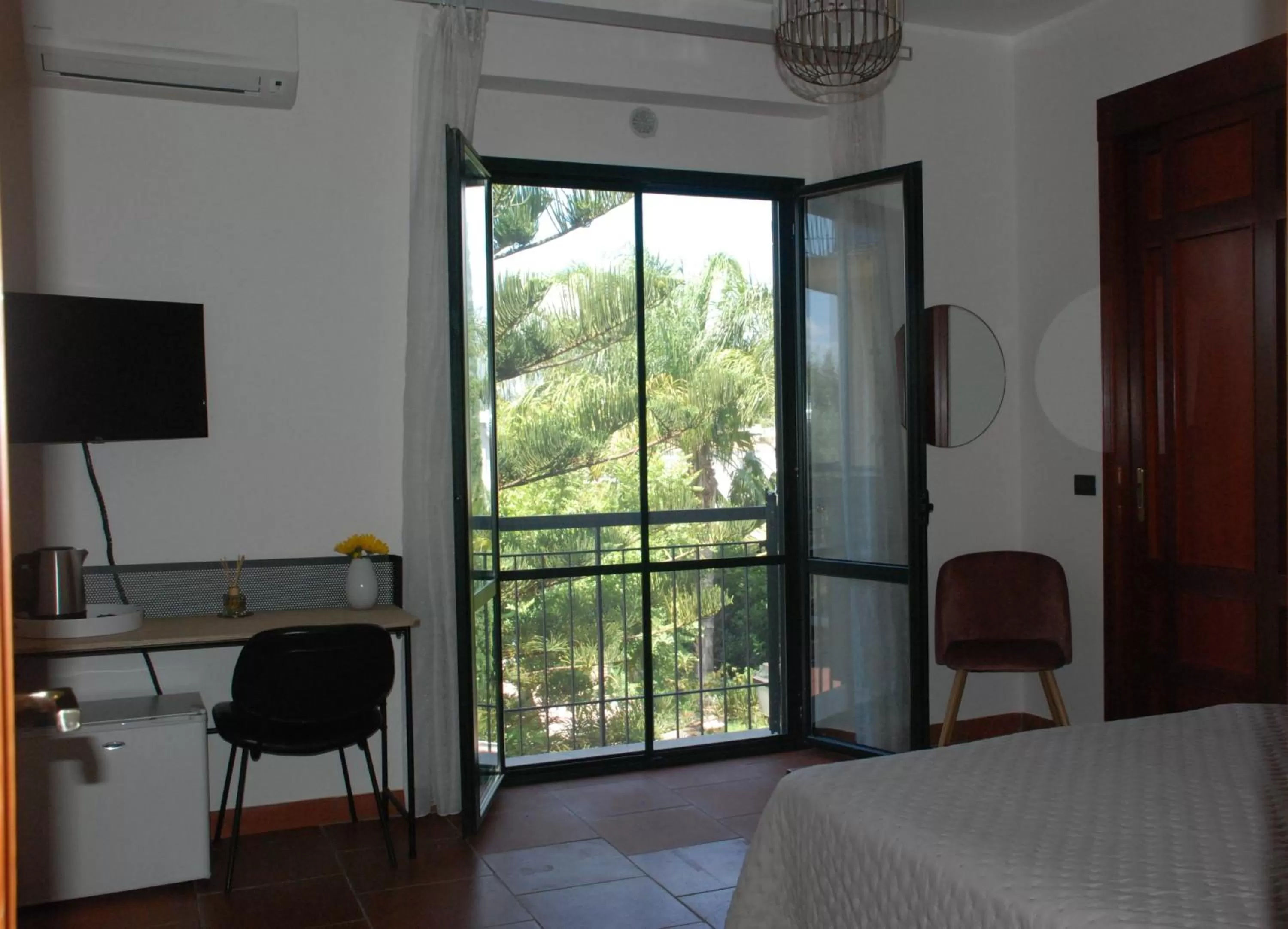 Bedroom, TV/Entertainment Center in Anthea