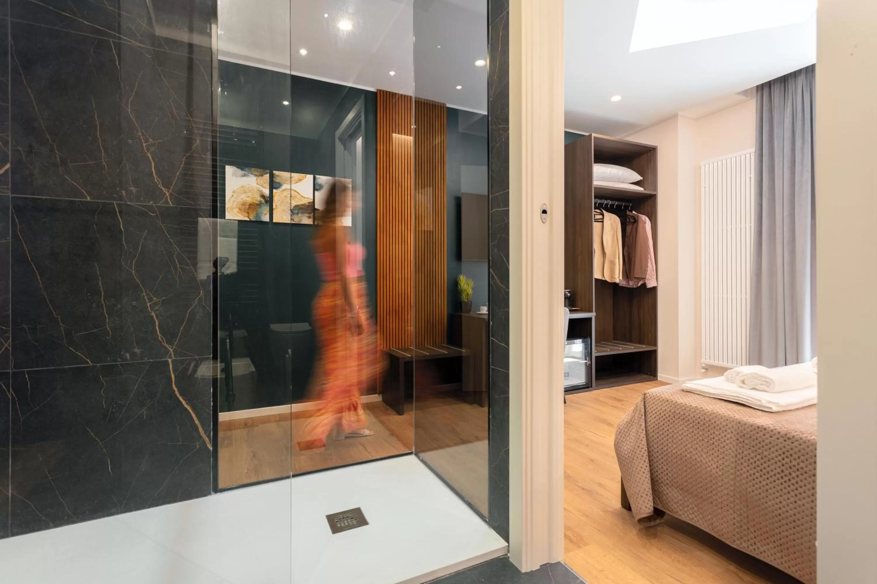 Shower, Bed in Quinto Stabile Rooms&Suite