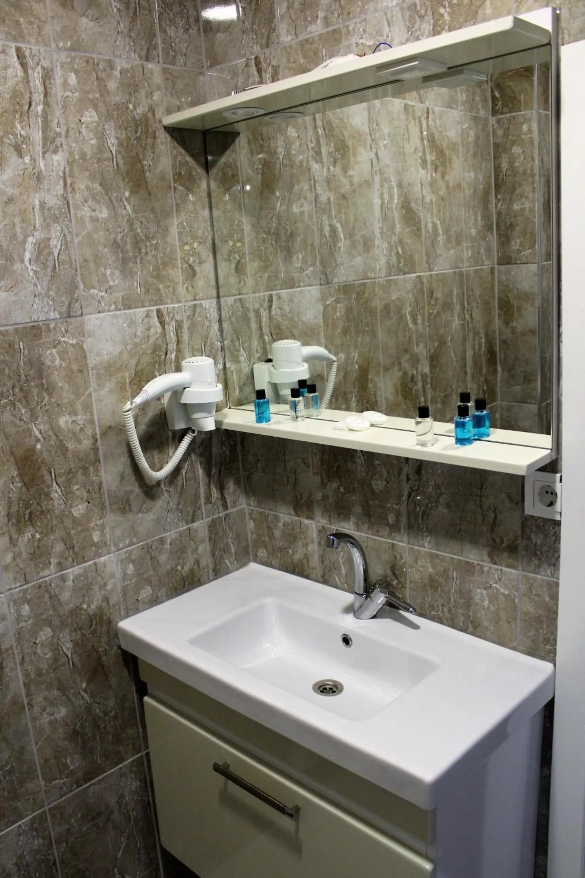 Bathroom in Ararat Hotel