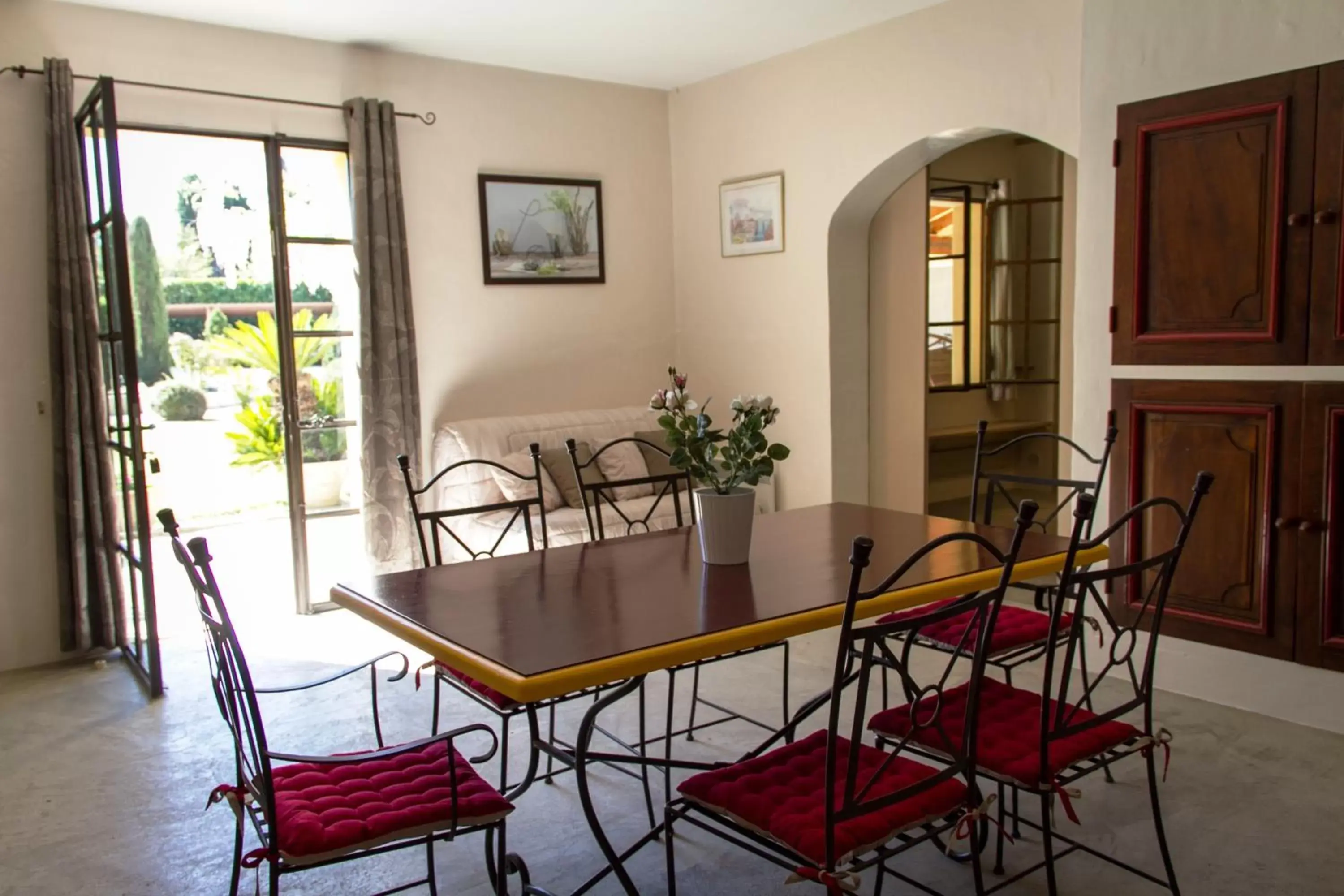 One-Bedroom Apartment with Terrace and Garden View in Residence Melody One-Bedroom Apartment with Terrace and Garden View in Residence Melody