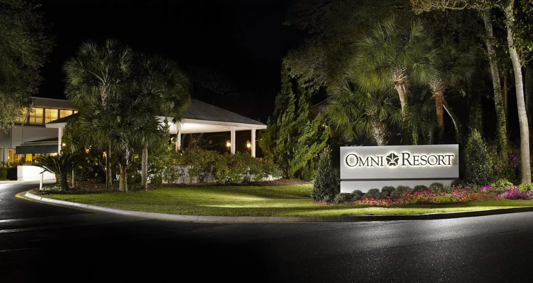 Property Building in Omni Hilton Head Oceanfront Resort