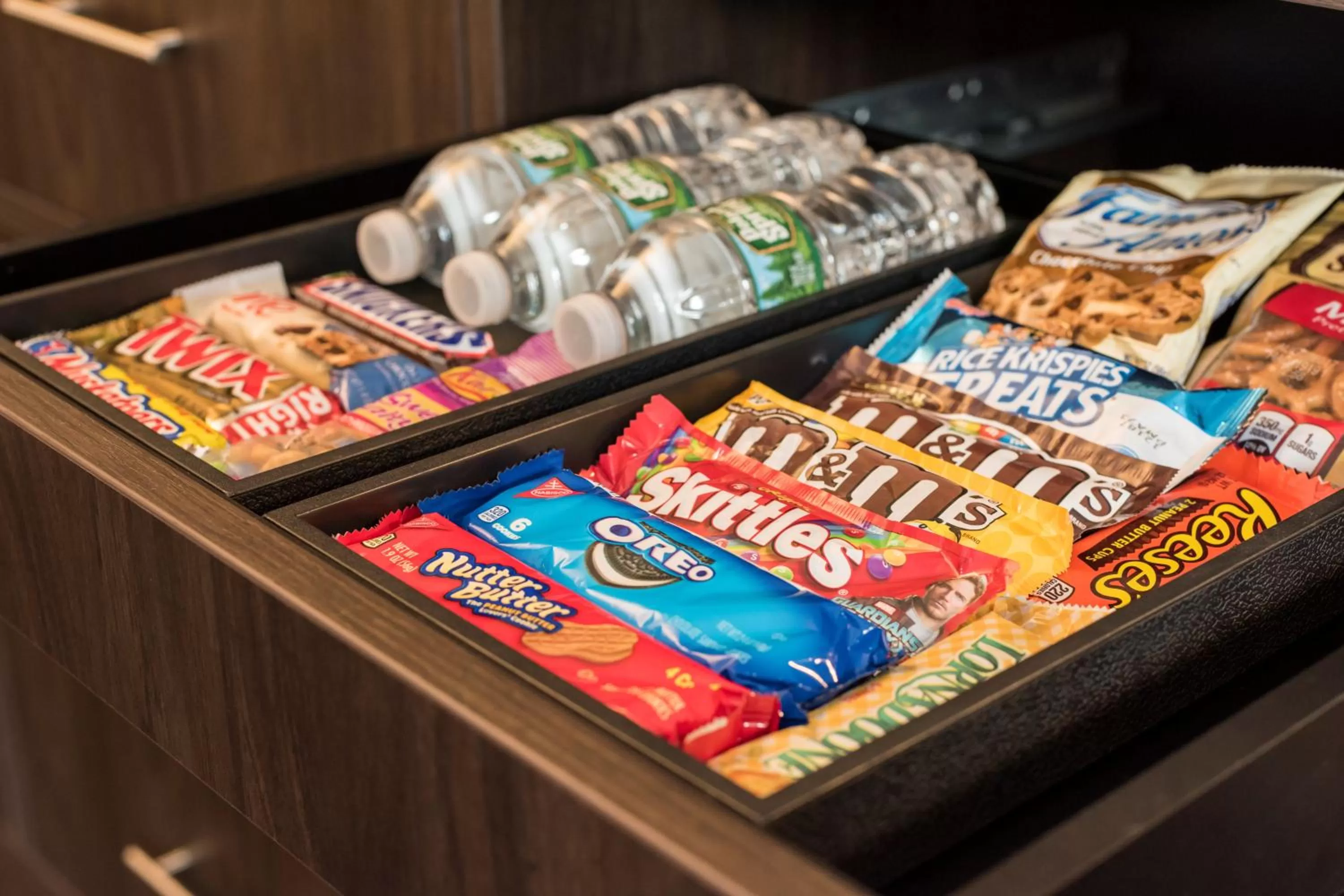 Food in Country Inn & Suites by Radisson, Rochester-Pittsford-Brighton, NY