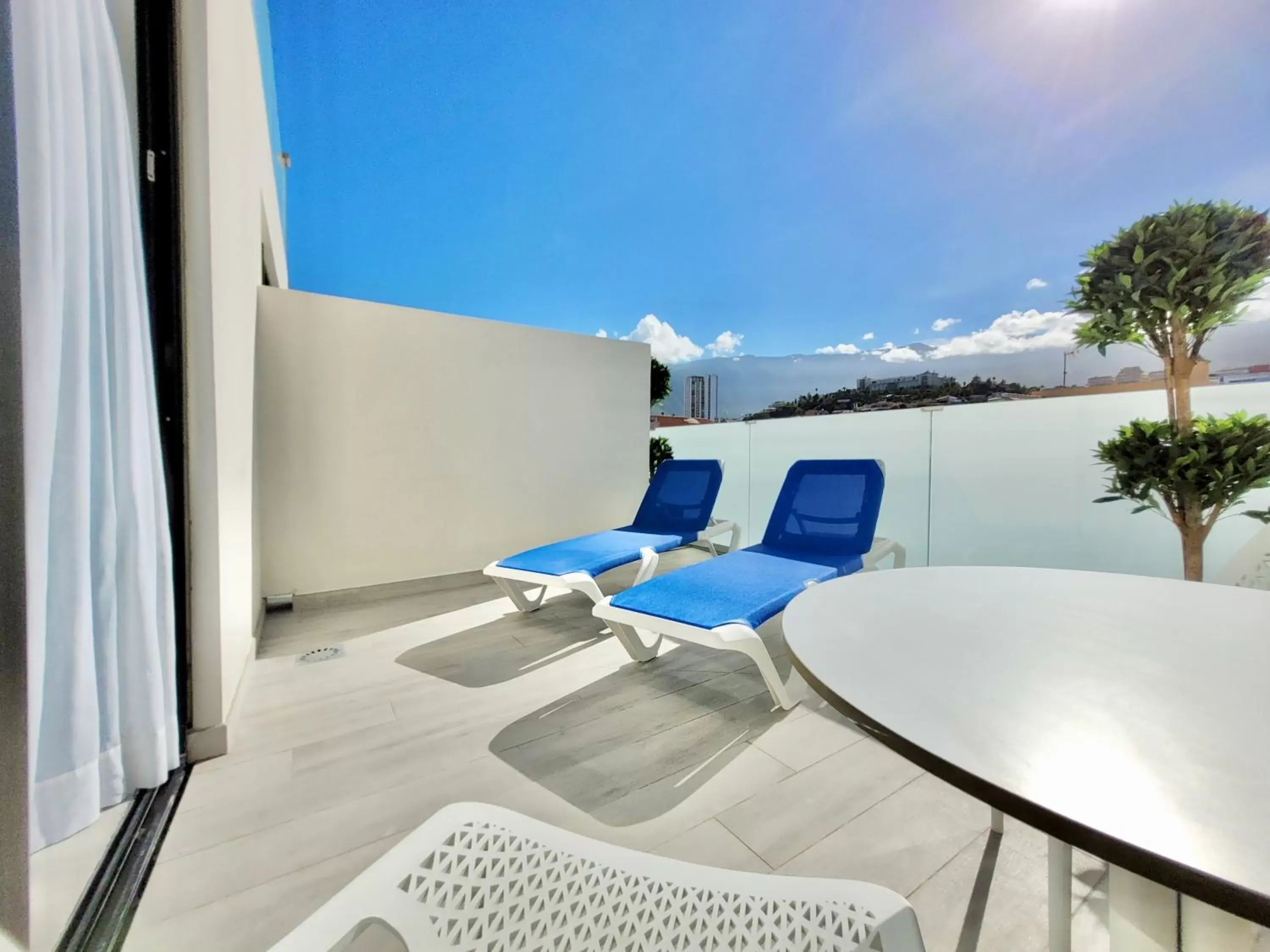 Restaurant/places to eat in Puerto Azul Restaurant/places to eat in Puerto Azul