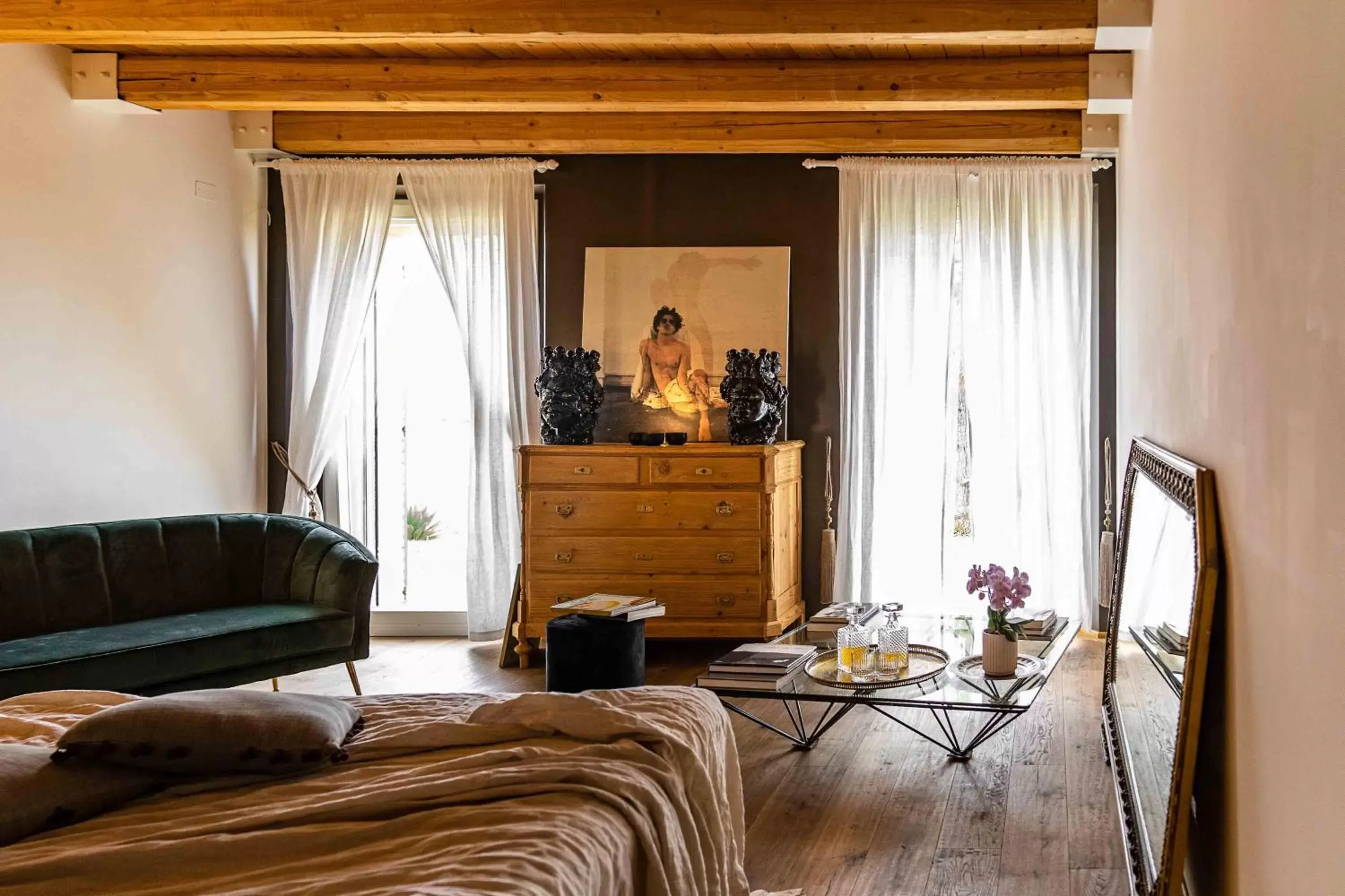 Bedroom, Seating Area in CasaVostra - Ambience Suites